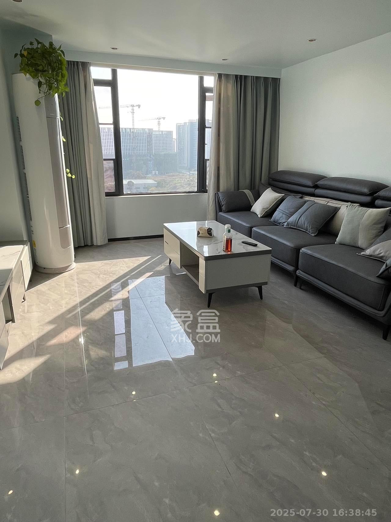 梅溪湖家居建材城 2室1厅1卫 1900.0元/月 梅溪湖家居建材城 2室1厅1卫 1900.0元/月室内图