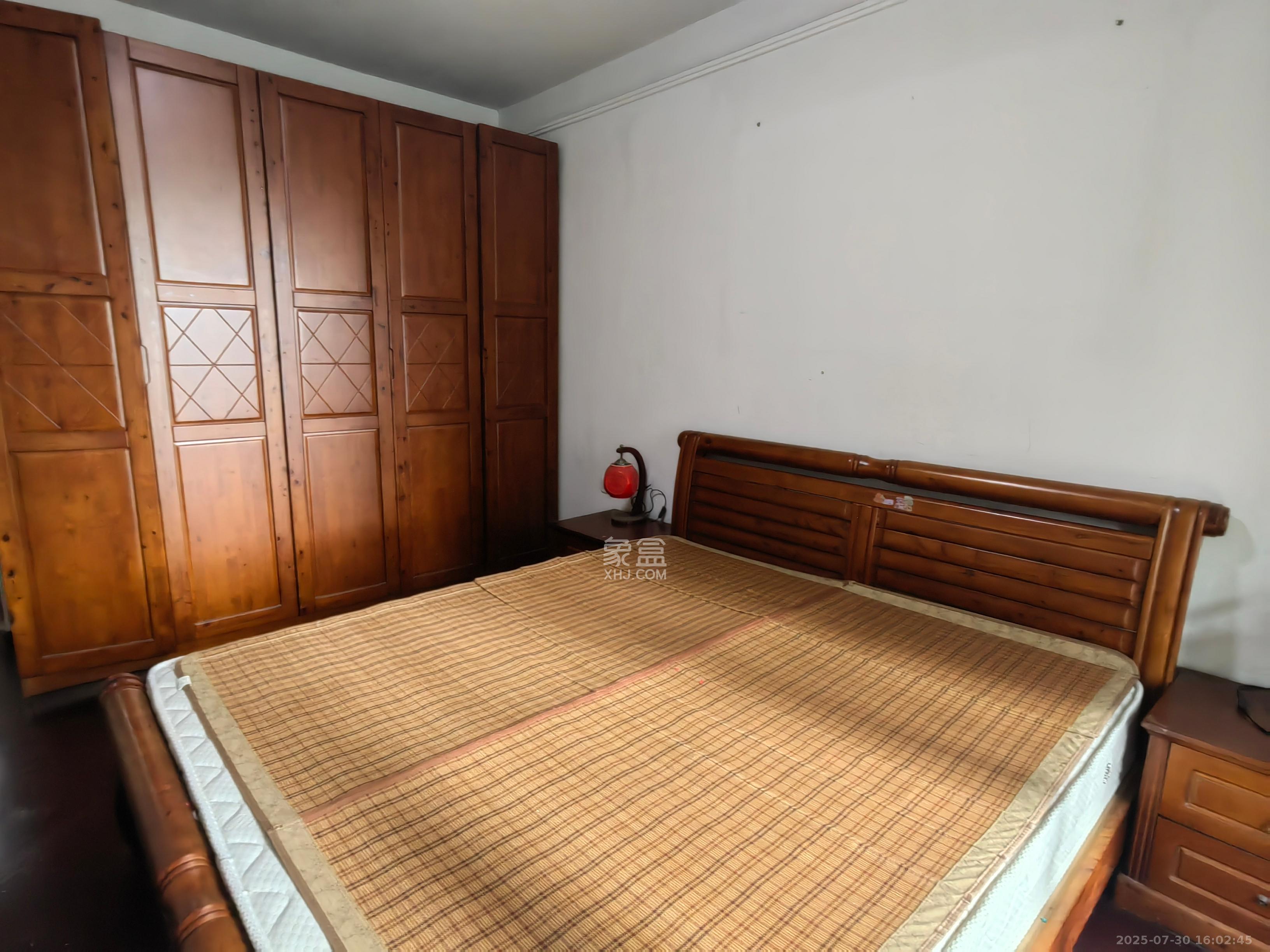 中海国际二期 4室2厅2卫 2600.0元/月 中海国际二期 4室2厅2卫 2600.0元/月室内图