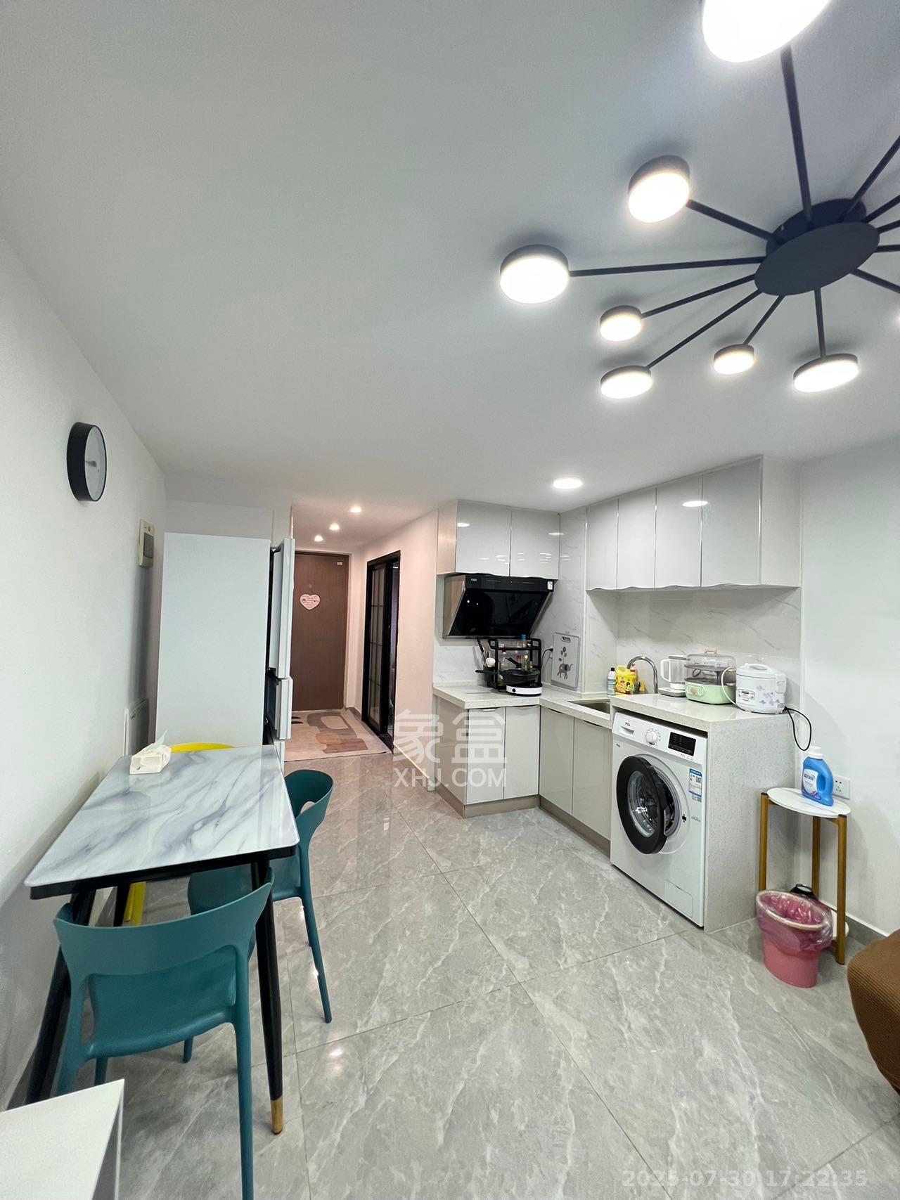 弘坤云寓  2室1厅1卫    2600.0元/月室内图