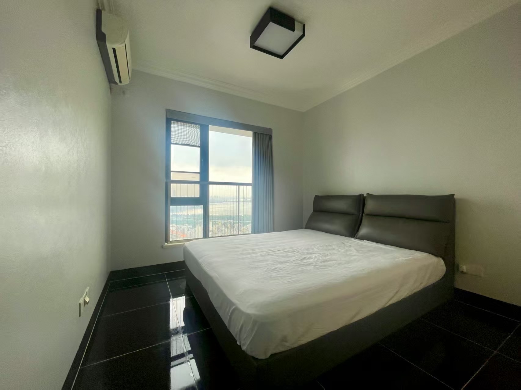 恒大外滩  3室2厅2卫    198.0万 恒大外滩  3室2厅2卫    198.0万客厅