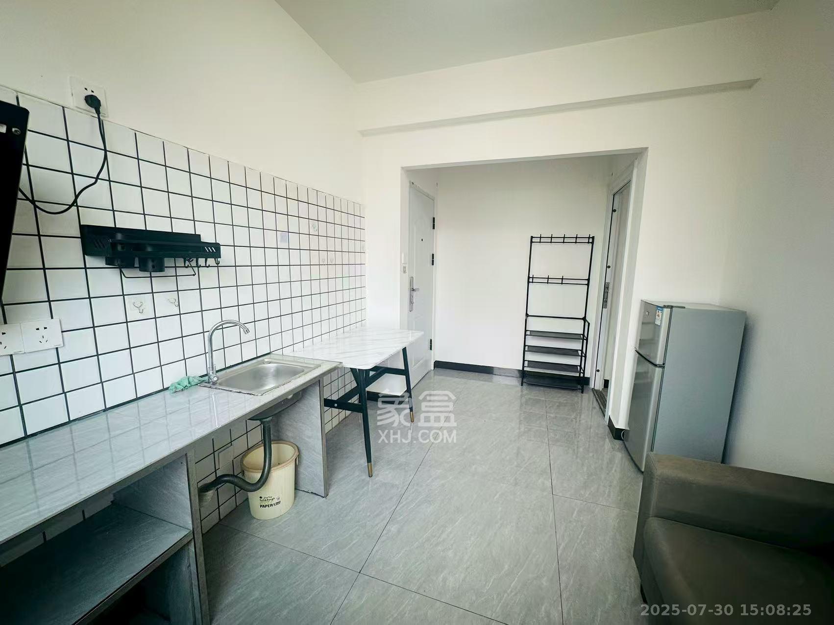 旭辉美的东樾城 1室1厅1卫 1500.0元/月 旭辉美的东樾城 1室1厅1卫 1500.0元/月室内图