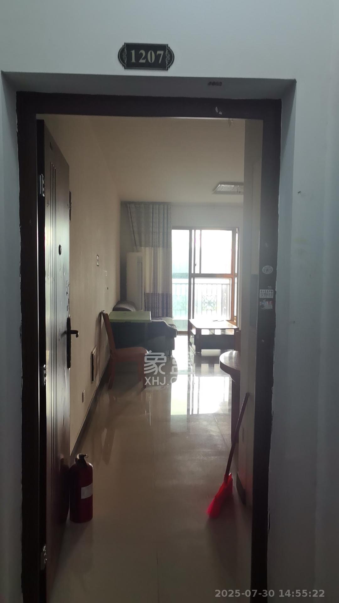 江山帝景雅典 2室2厅2卫 2300.0元/月 江山帝景雅典 2室2厅2卫 2300.0元/月室内图