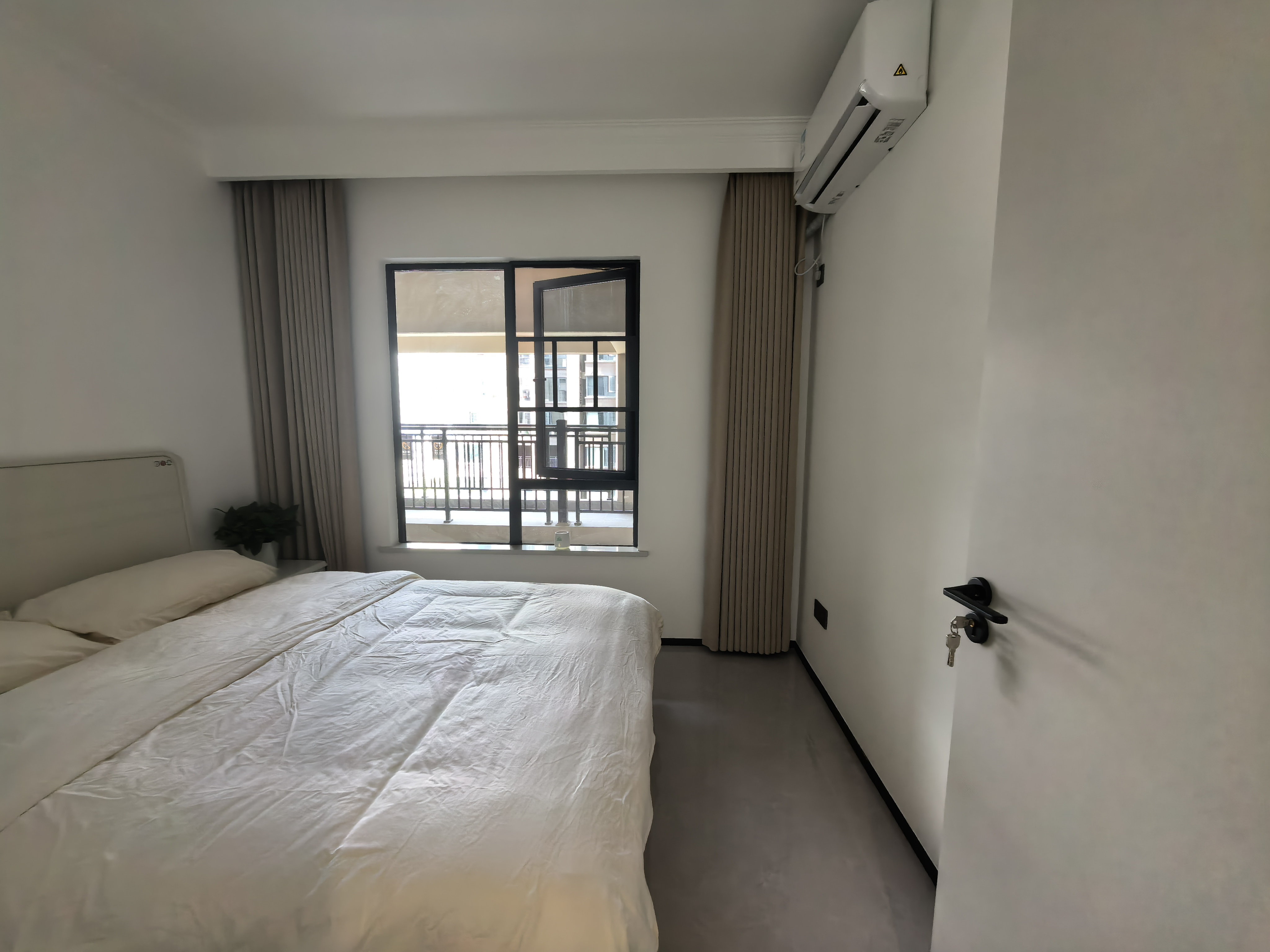 荣盛花语书苑 3室2厅1卫 2100.0元/月 荣盛花语书苑 3室2厅1卫 2100.0元/月室内图