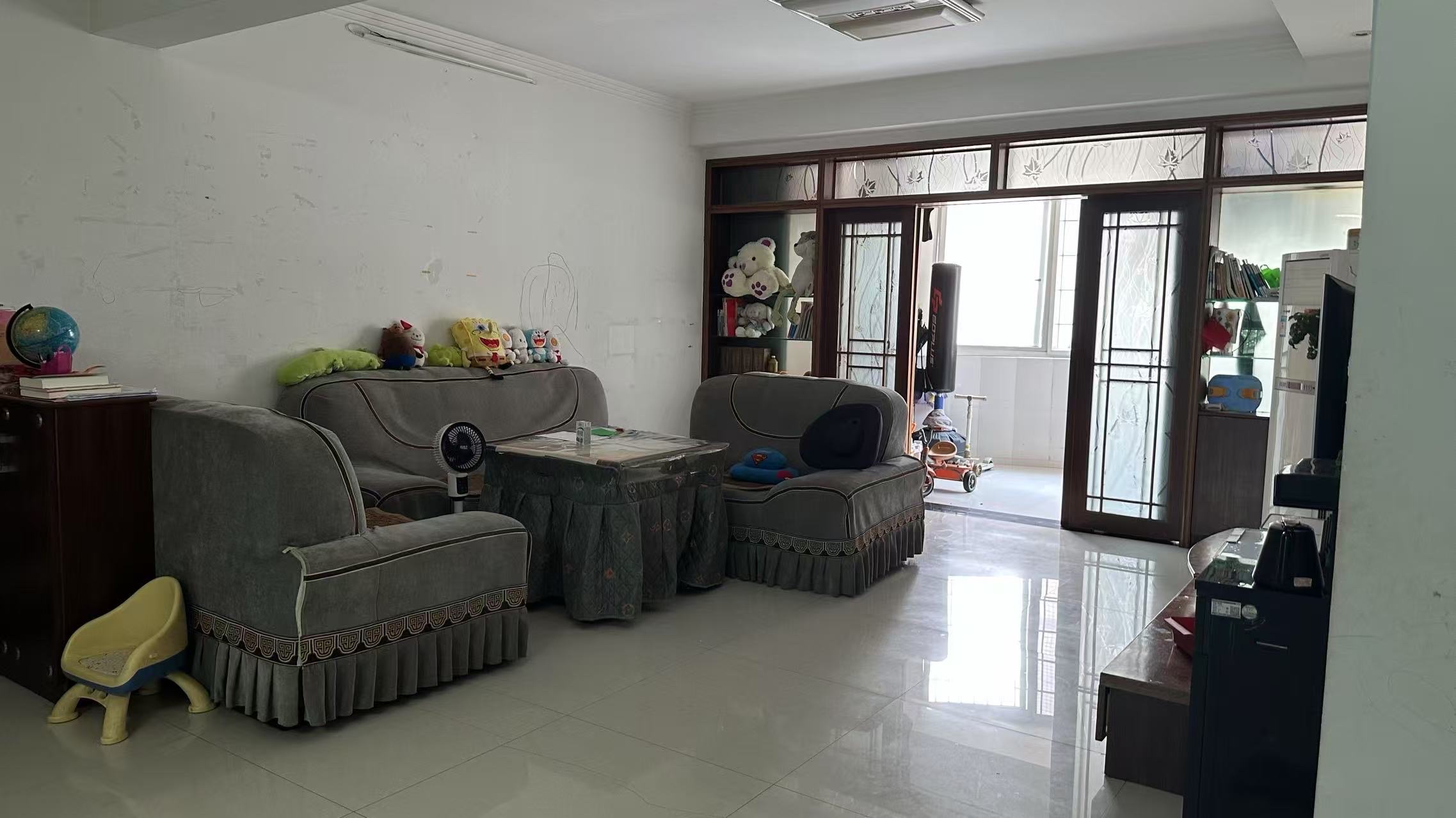 宏泰阳光家园  3室2厅2卫    1000.0元/月室内图