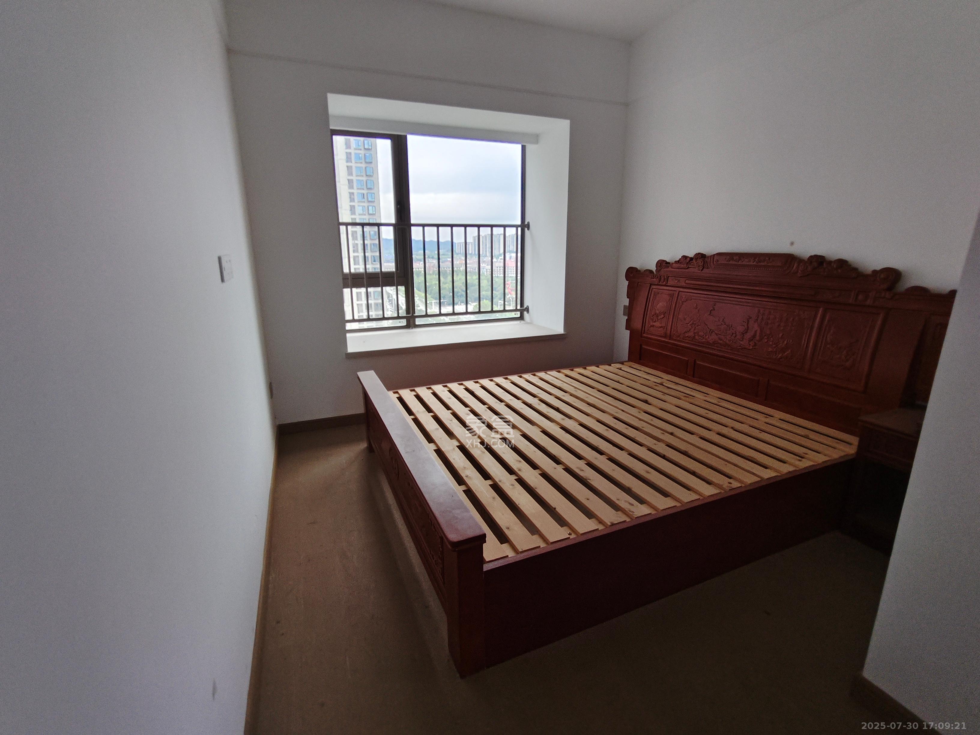 长沙溪山悦  4室2厅2卫    3000.0元/月 长沙溪山悦  4室2厅2卫    3000.0元/月