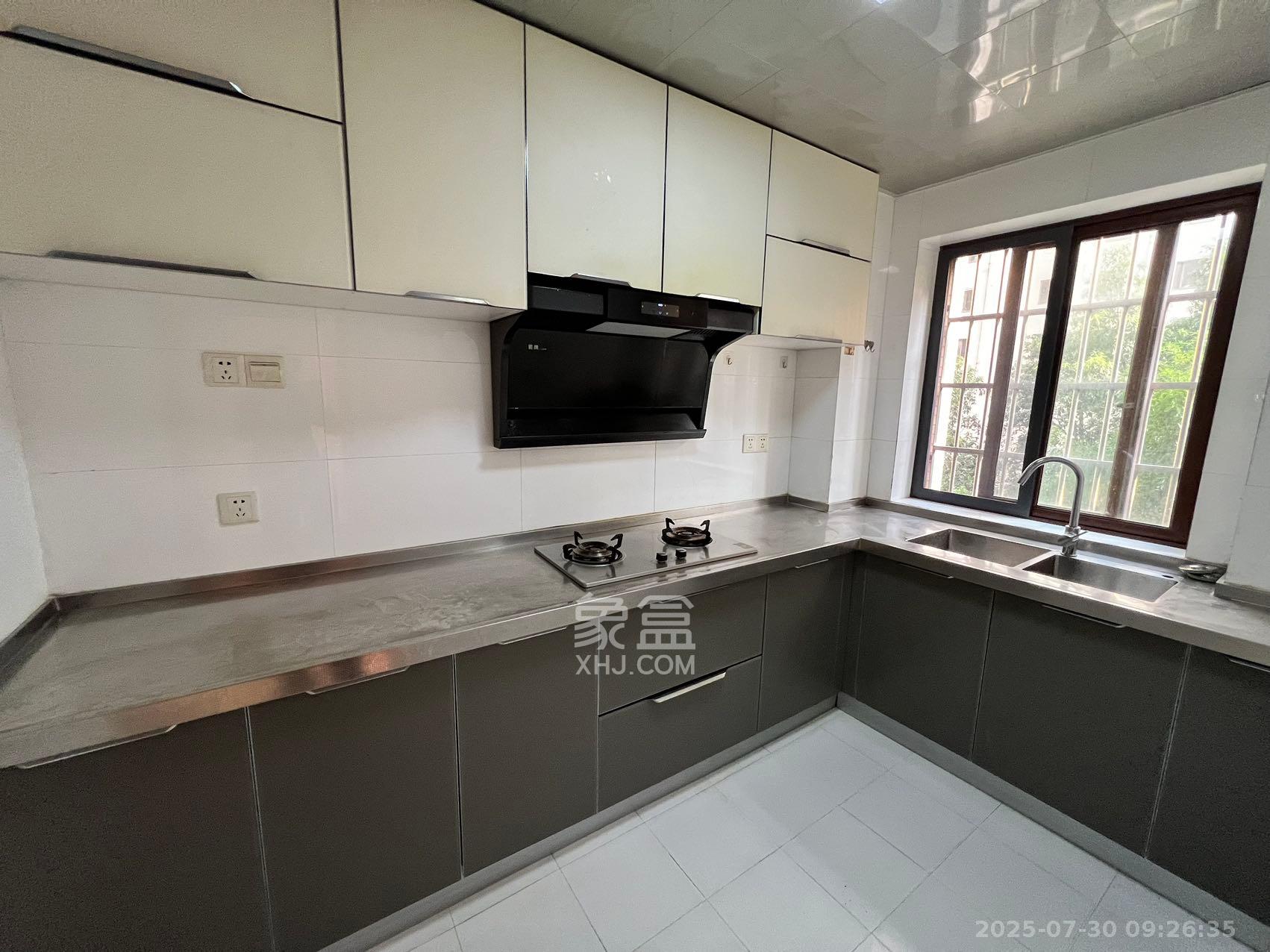 鑫天山水洲城 3室2厅2卫 2500.0元/月 鑫天山水洲城 3室2厅2卫 2500.0元/月室内图