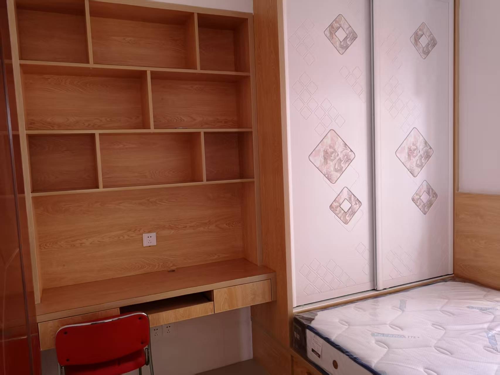 御笔华章 2室2厅1卫 1800.0元/月 御笔华章 2室2厅1卫 1800.0元/月室内图