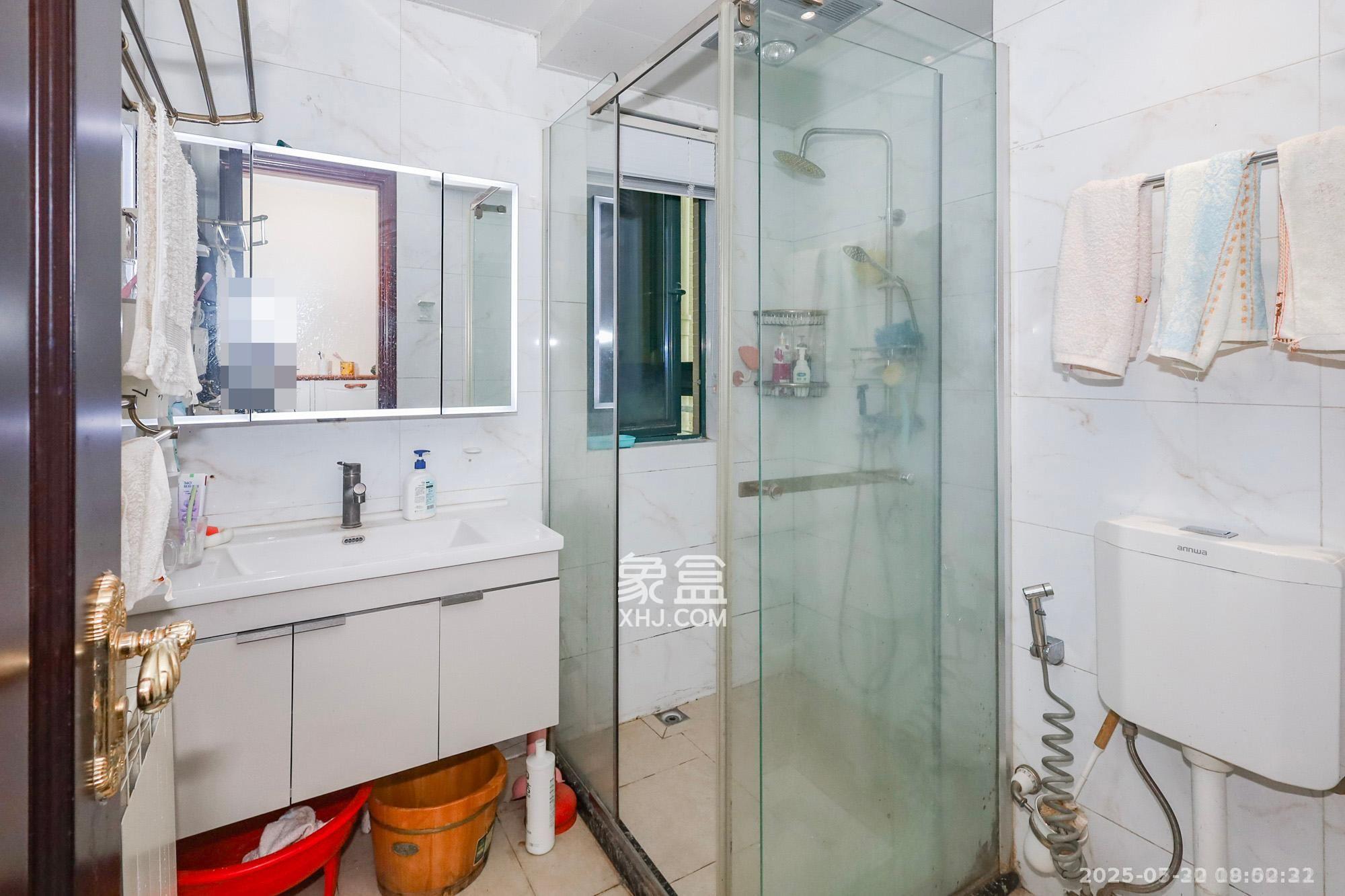 恒大御景湾 3室2厅1卫 3500.0元/月 恒大御景湾 3室2厅1卫 3500.0元/月室内图