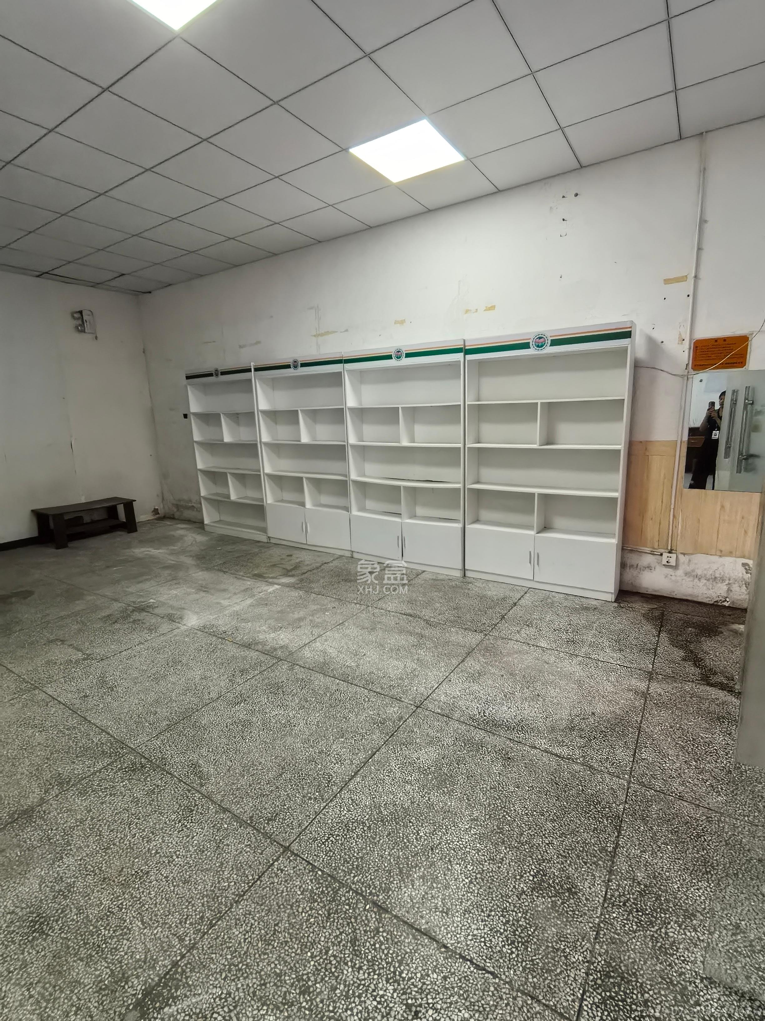 星沙六区 1室0厅0卫 1900.0元/月 星沙六区 1室0厅0卫 1900.0元/月室内图