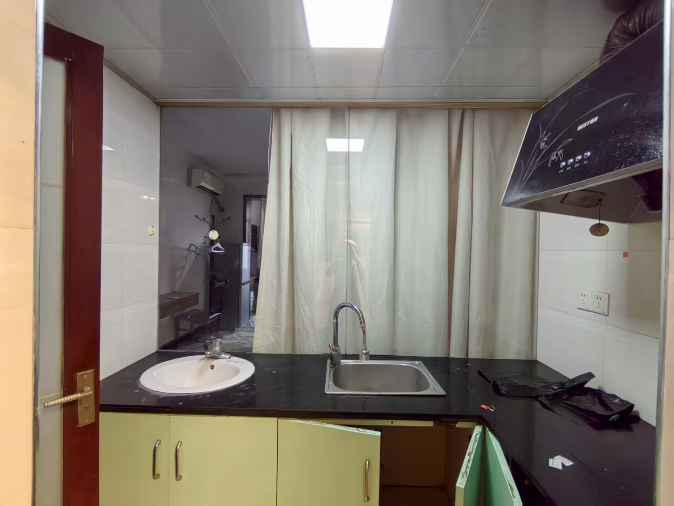 星达馨都  1室0厅0卫    800.0元/月室内图