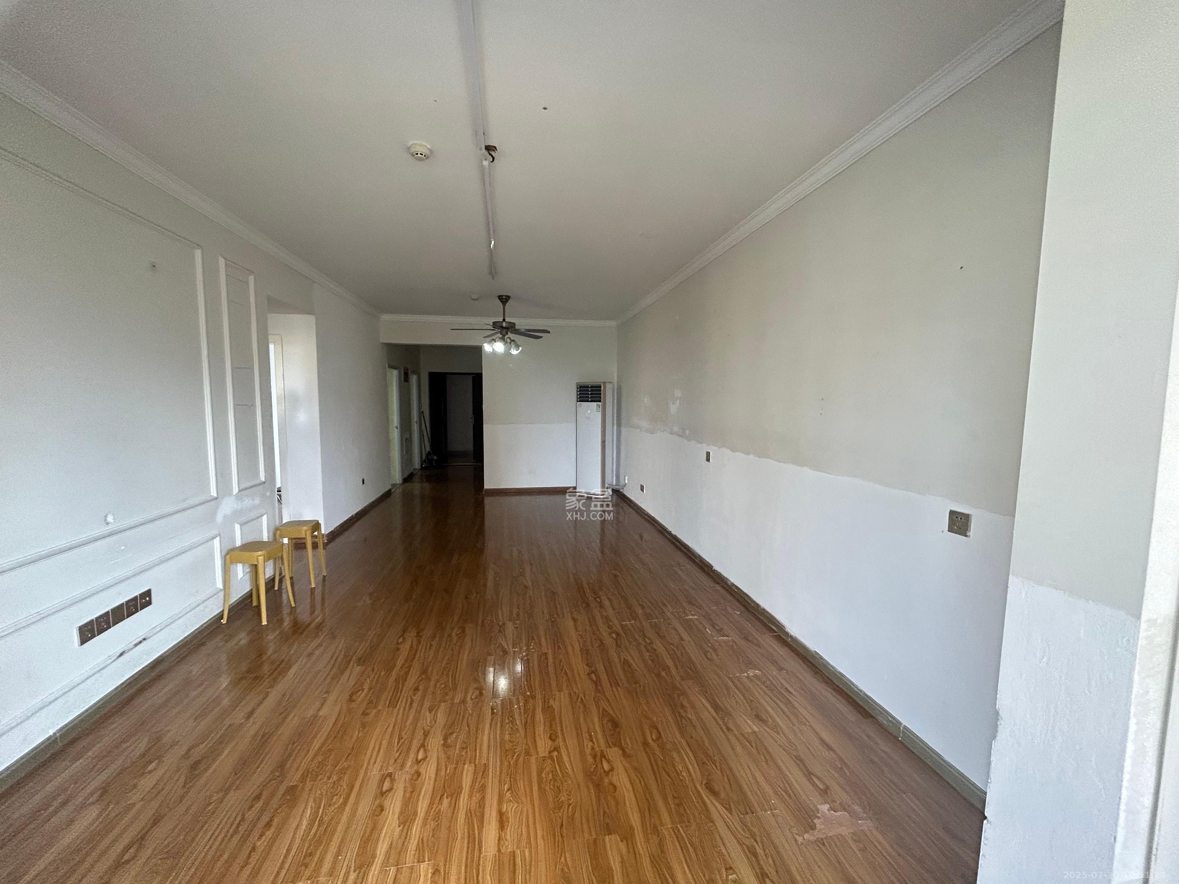 北辰三角洲E6区  3室2厅1卫    3200.0元/月室内图