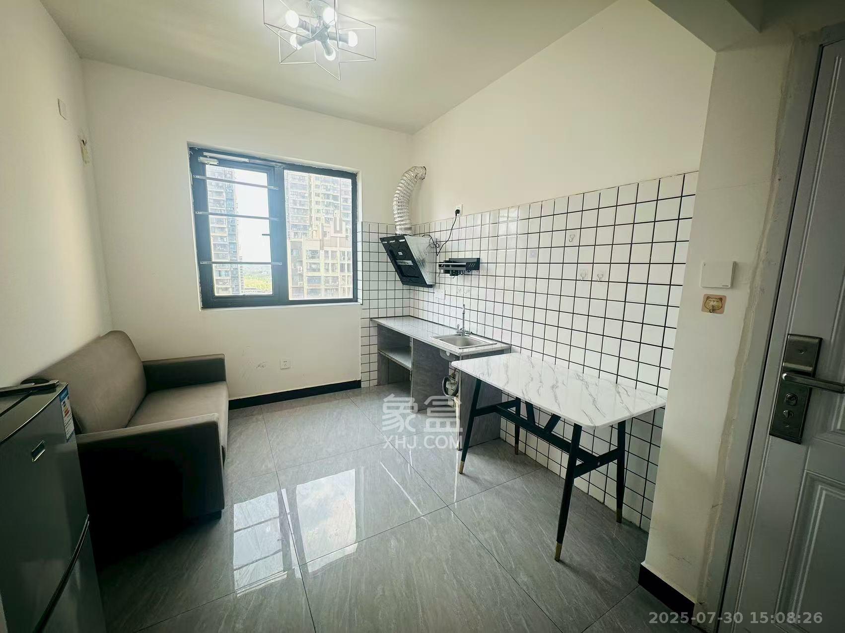 旭辉美的东樾城  1室1厅1卫    1500.0元/月室内图