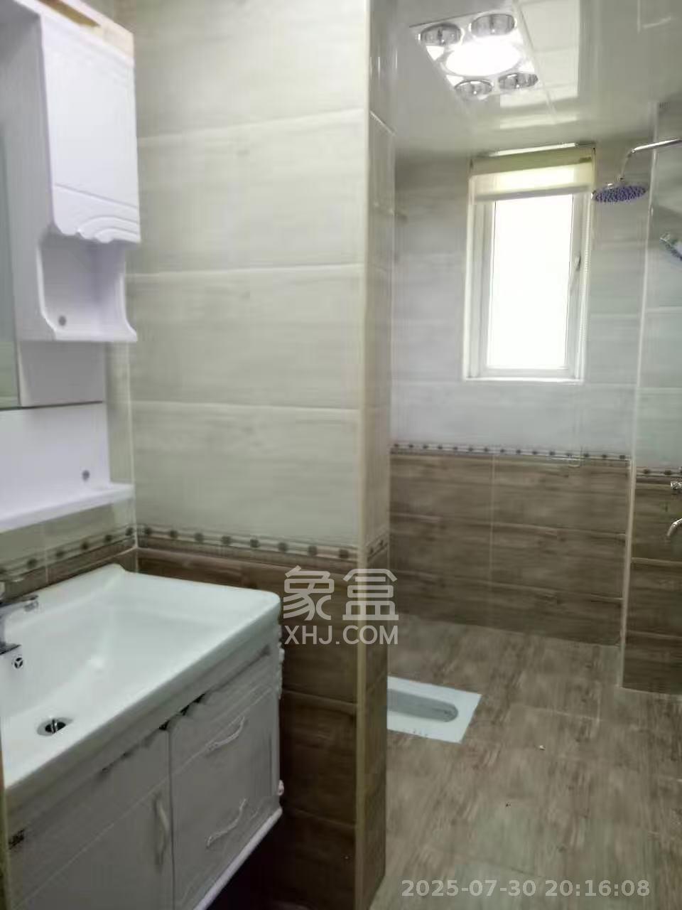 中房F联邦  4室2厅2卫    4200.0元/月 中房F联邦  4室2厅2卫    4200.0元/月室内图