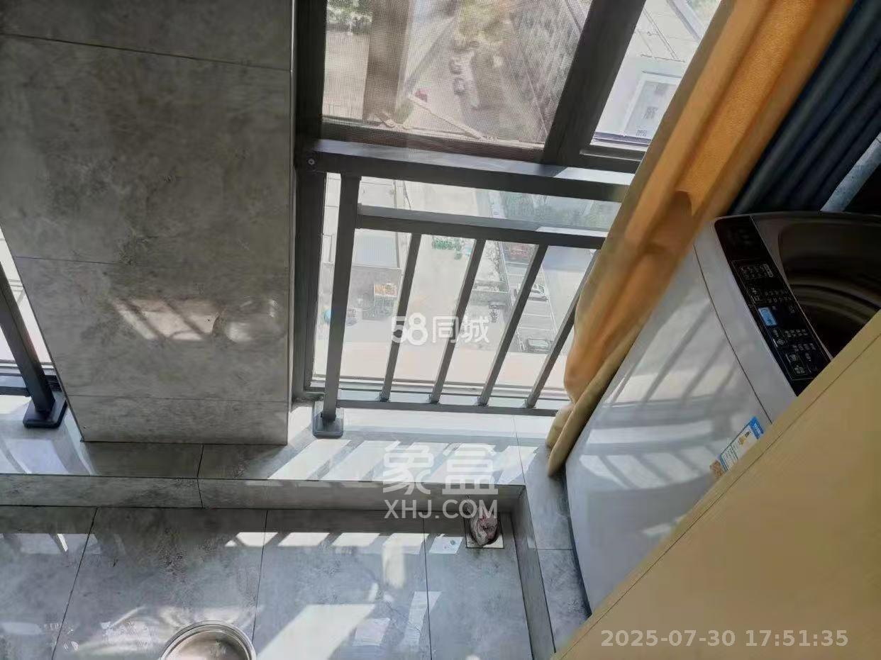 城市时光 1室0厅1卫 1350.0元/月 城市时光 1室0厅1卫 1350.0元/月室内图