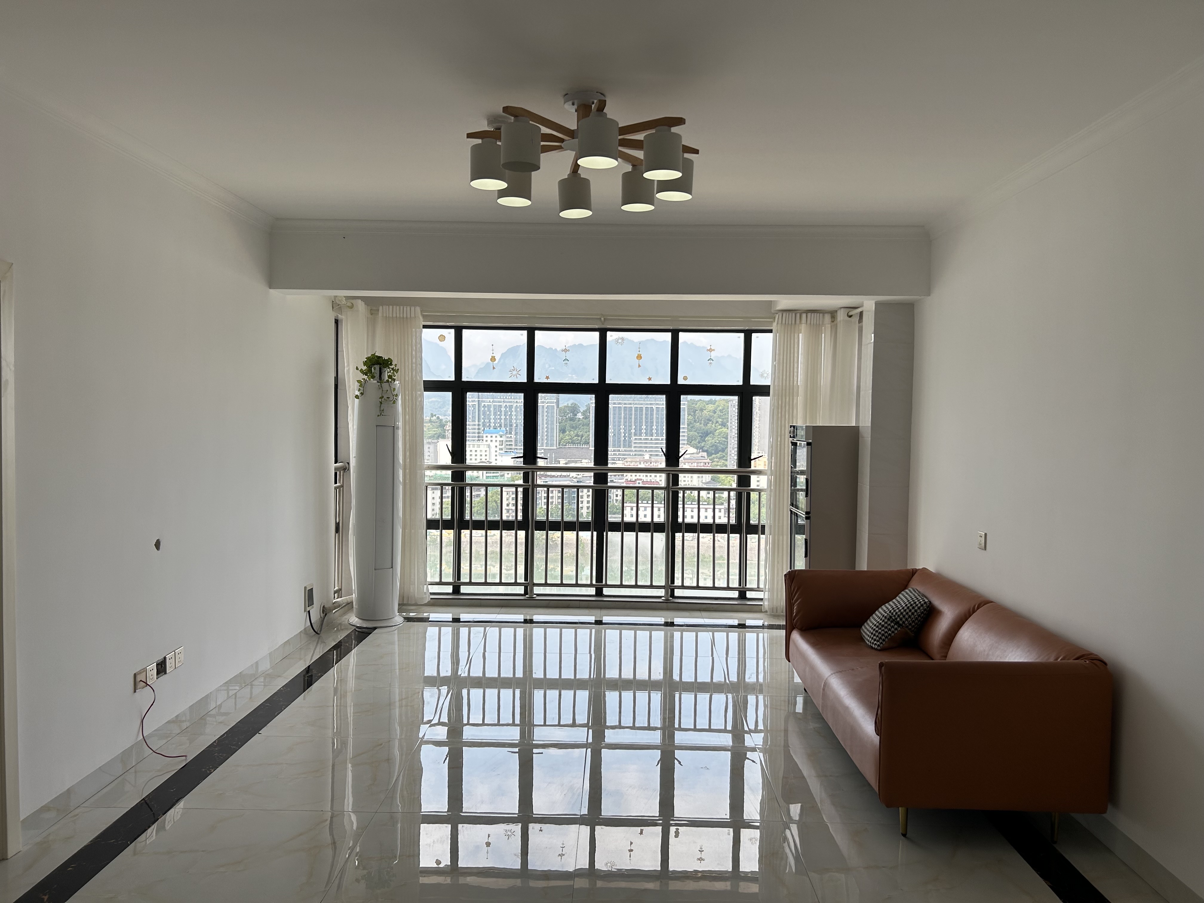 南门口安置小区一期 3室2厅2卫 2500.0元/月 南门口安置小区一期 3室2厅2卫 2500.0元/月室内图