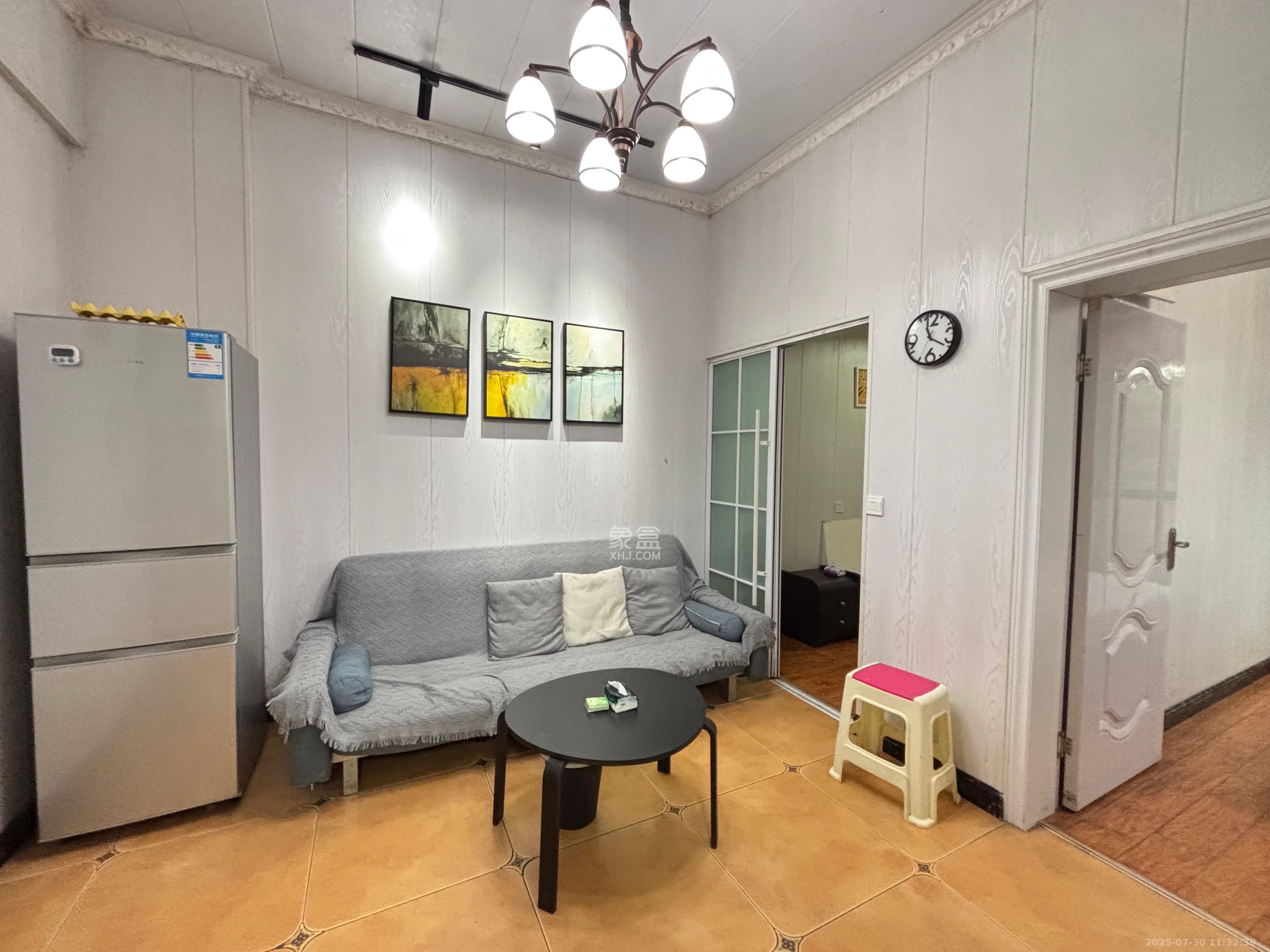 中建芙蓉工社  2室1厅1卫   1500.00元/月