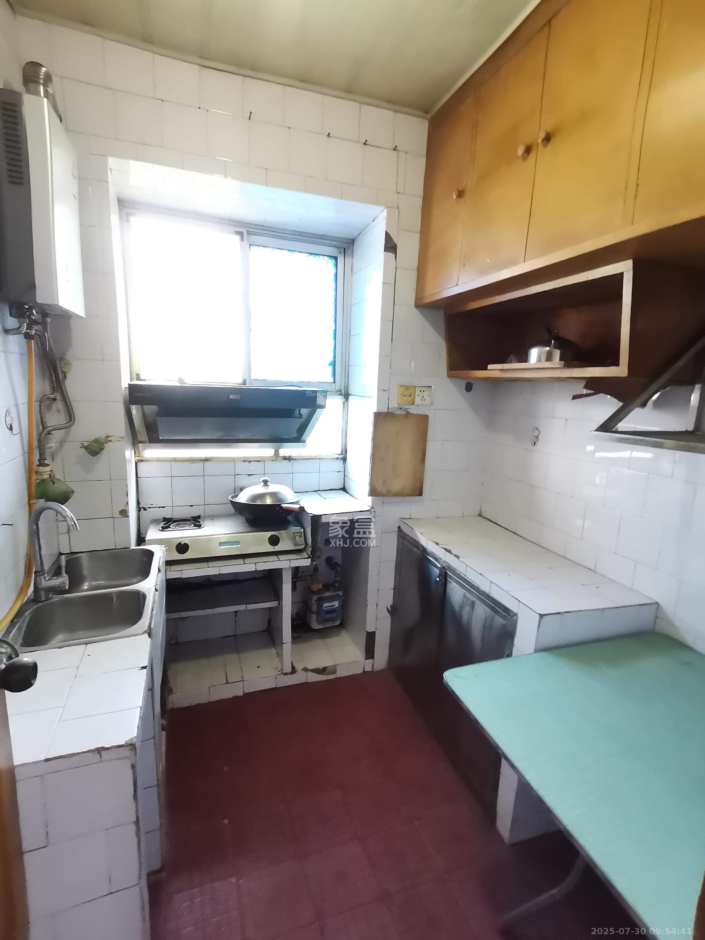 红旗区二片  2室1厅1卫    1500.0元/月室内图