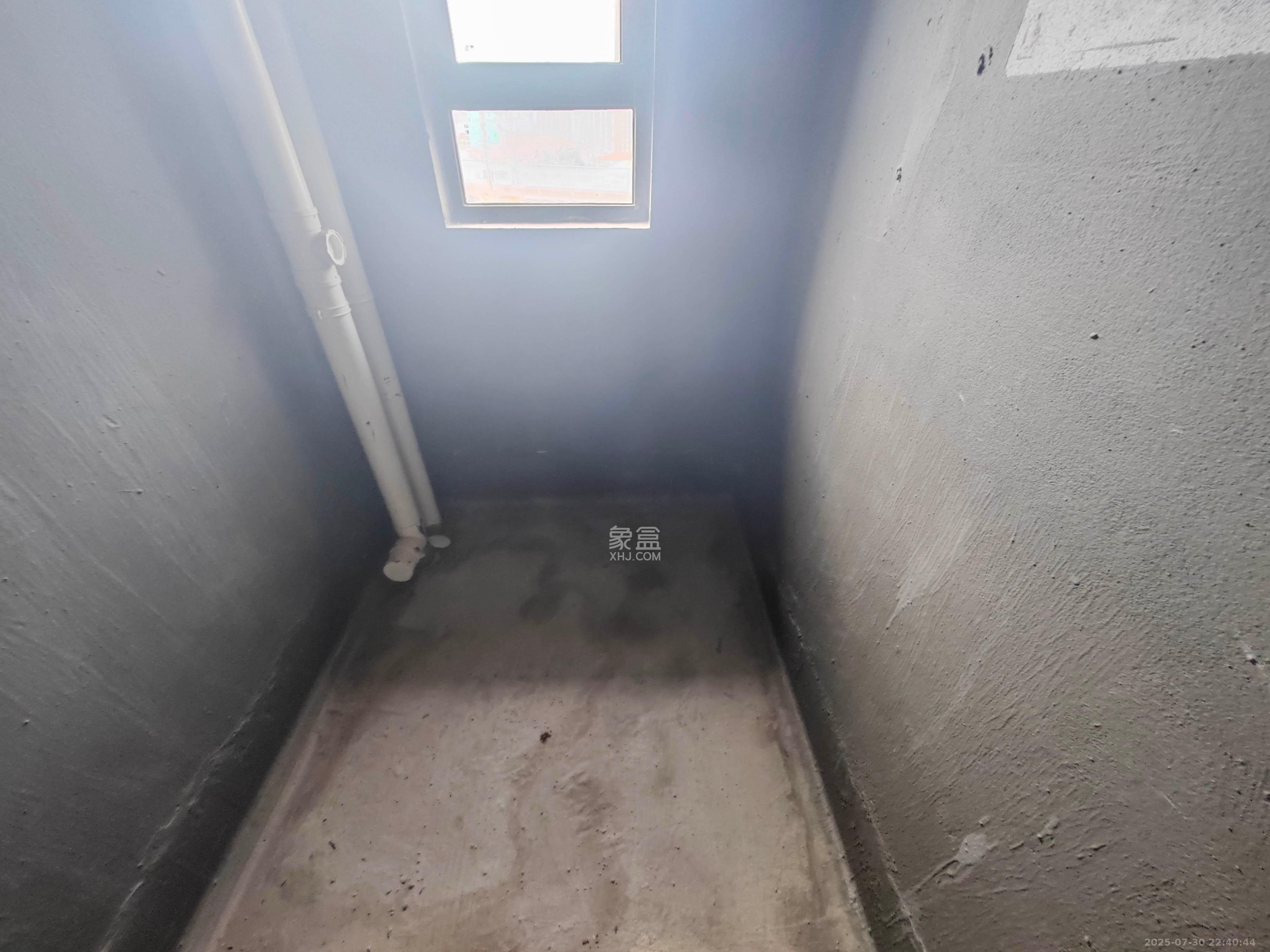 佳兆业湘府熙园 4室2厅2卫 118.0万 佳兆业湘府熙园 4室2厅2卫 118.0万卫生间