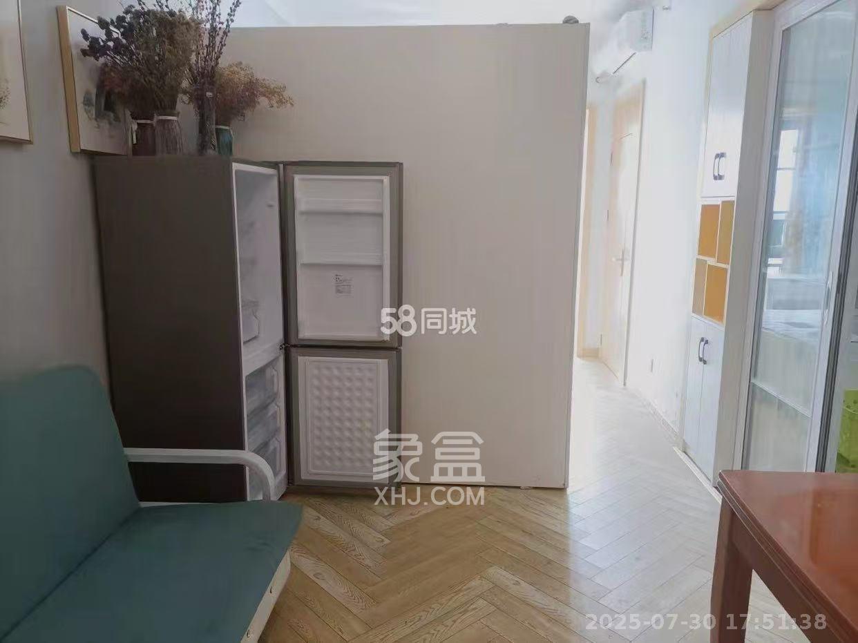 城市时光  1室0厅1卫    1350.0元/月室内图