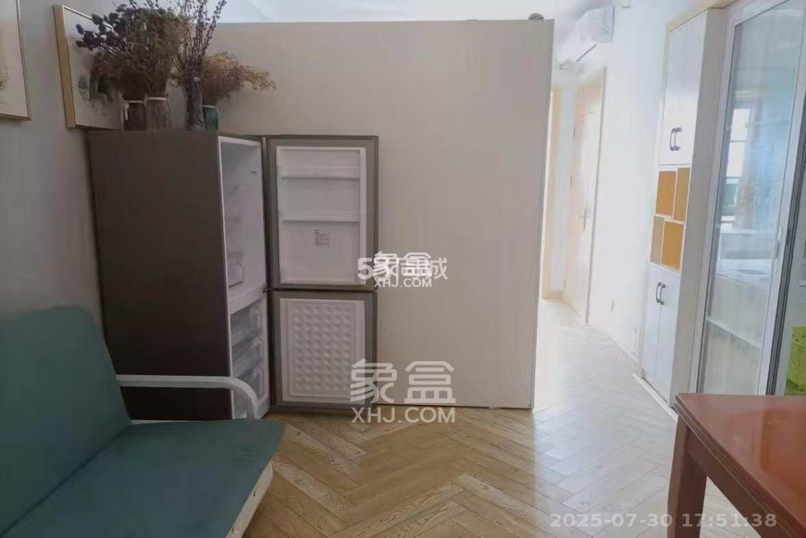 城市时光 1室0厅1卫 1350.0元/月 城市时光 1室0厅1卫 1350.0元/月室内图