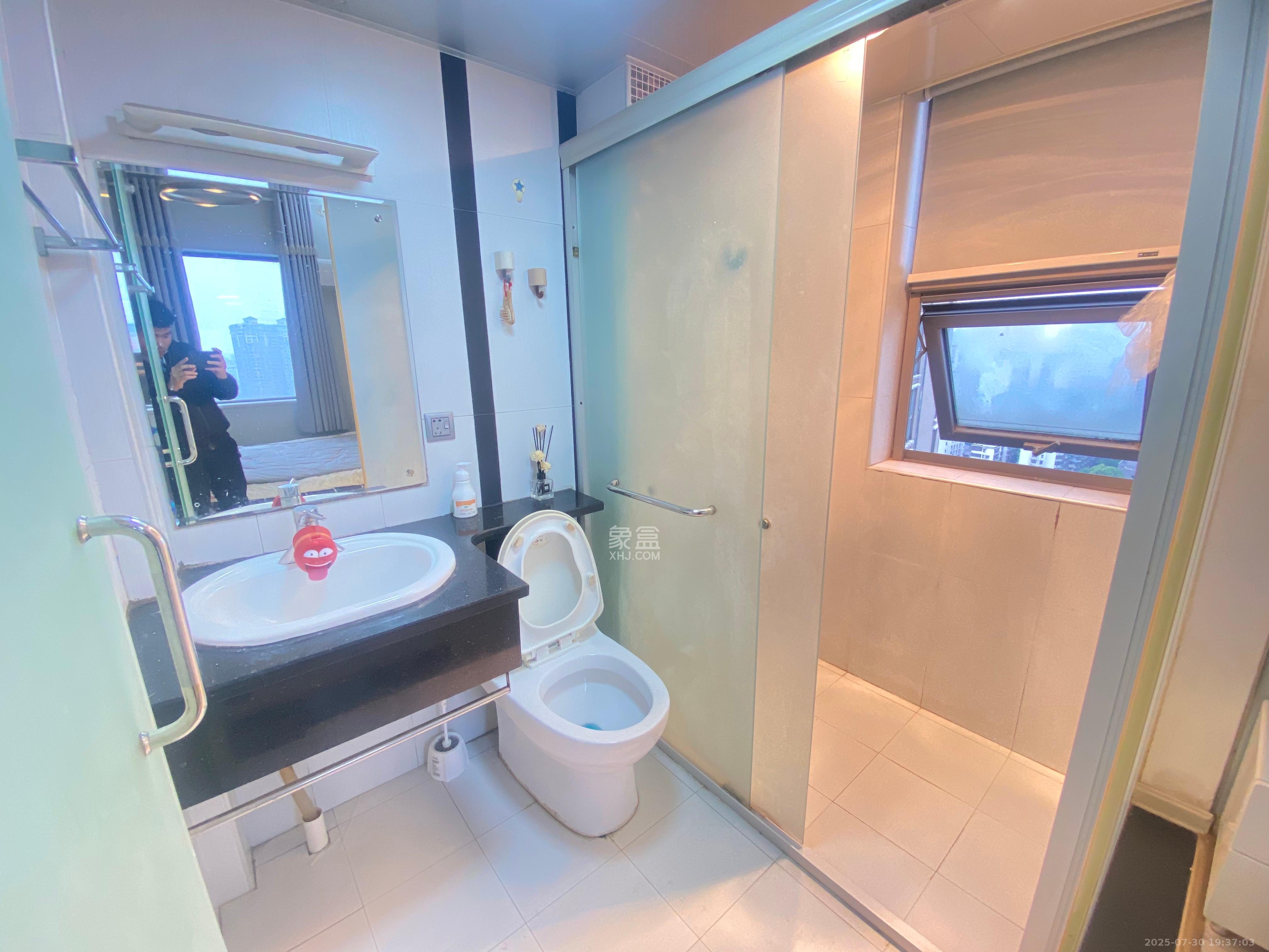 佳天瑞宁花园 1室1厅1卫 2000.0元/月 佳天瑞宁花园 1室1厅1卫 2000.0元/月室内图