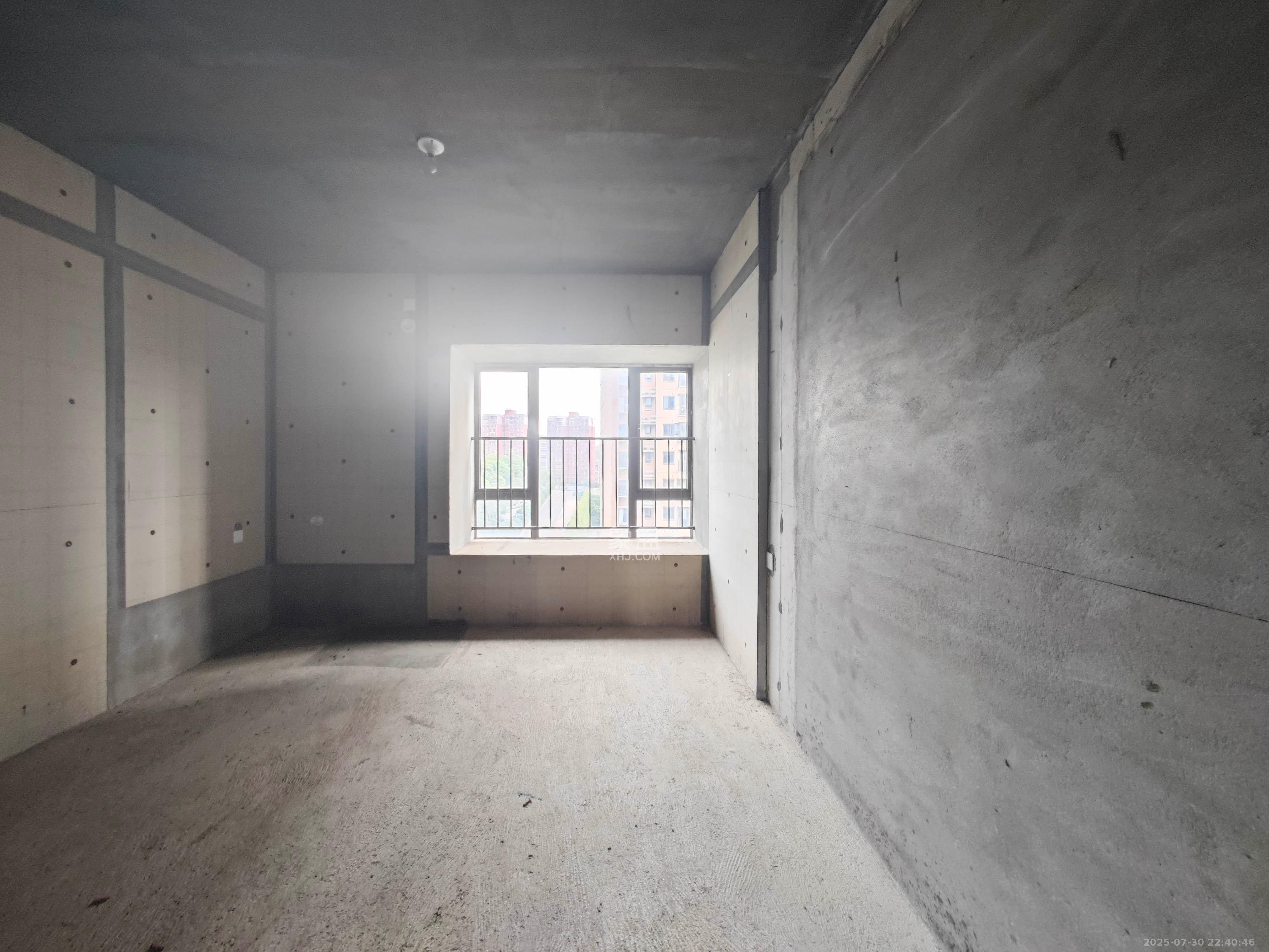 佳兆业湘府熙园 4室2厅2卫 118.0万 佳兆业湘府熙园 4室2厅2卫 118.0万卧室