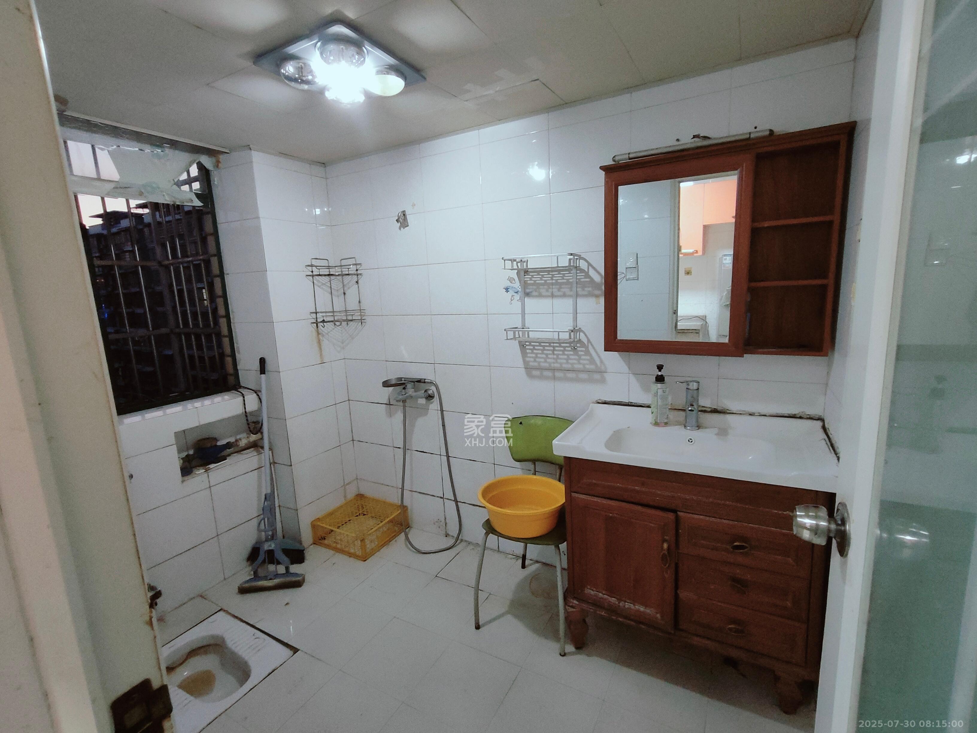 永宏佳园  3室1厅2卫    2700.0元/月 永宏佳园  3室1厅2卫    2700.0元/月室内图