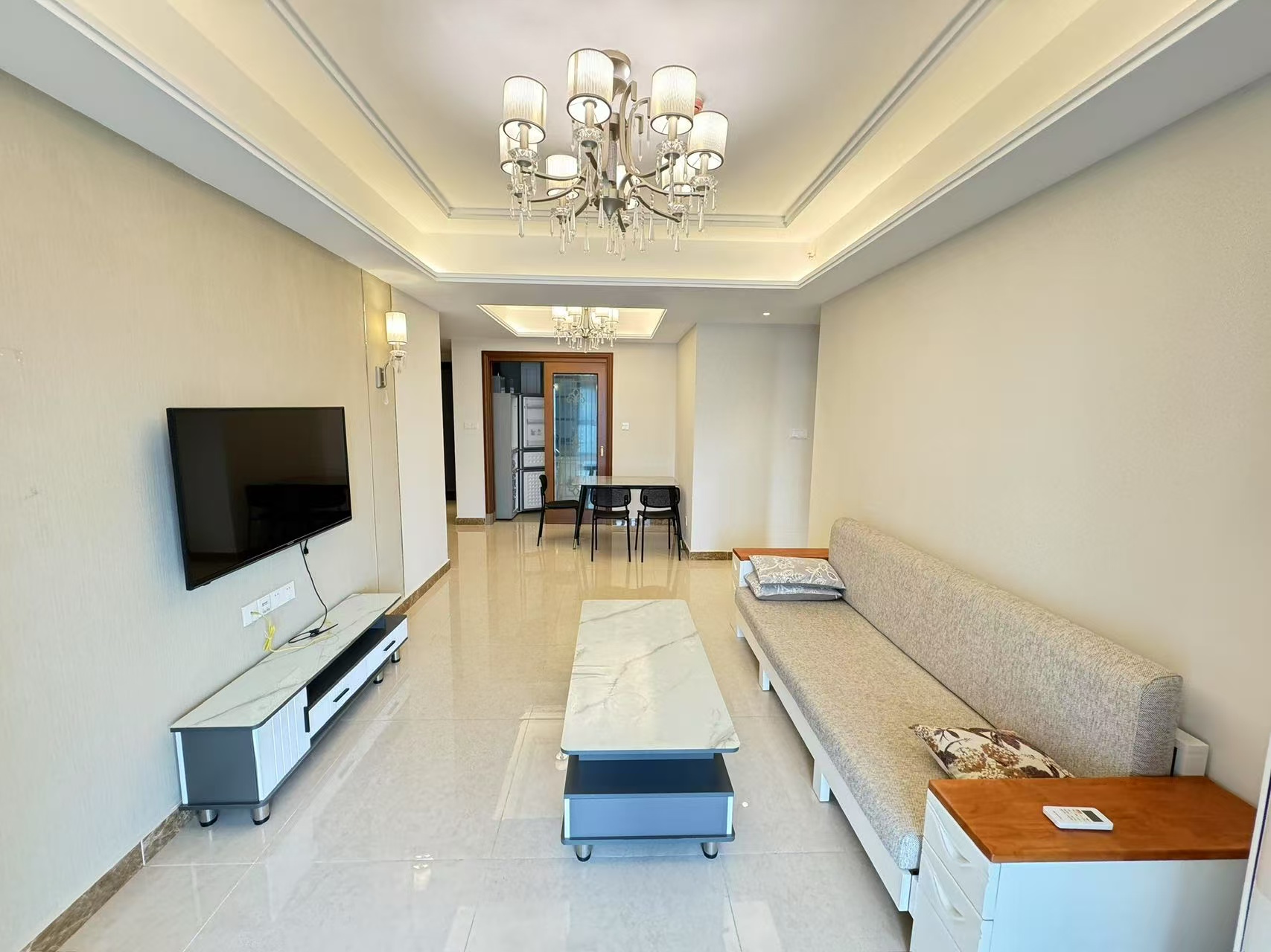 恒大美丽沙天璟湾 2室2厅1卫 2800.00元/月 恒大美丽沙天璟湾 2室2厅1卫 2800.00元/月室内图