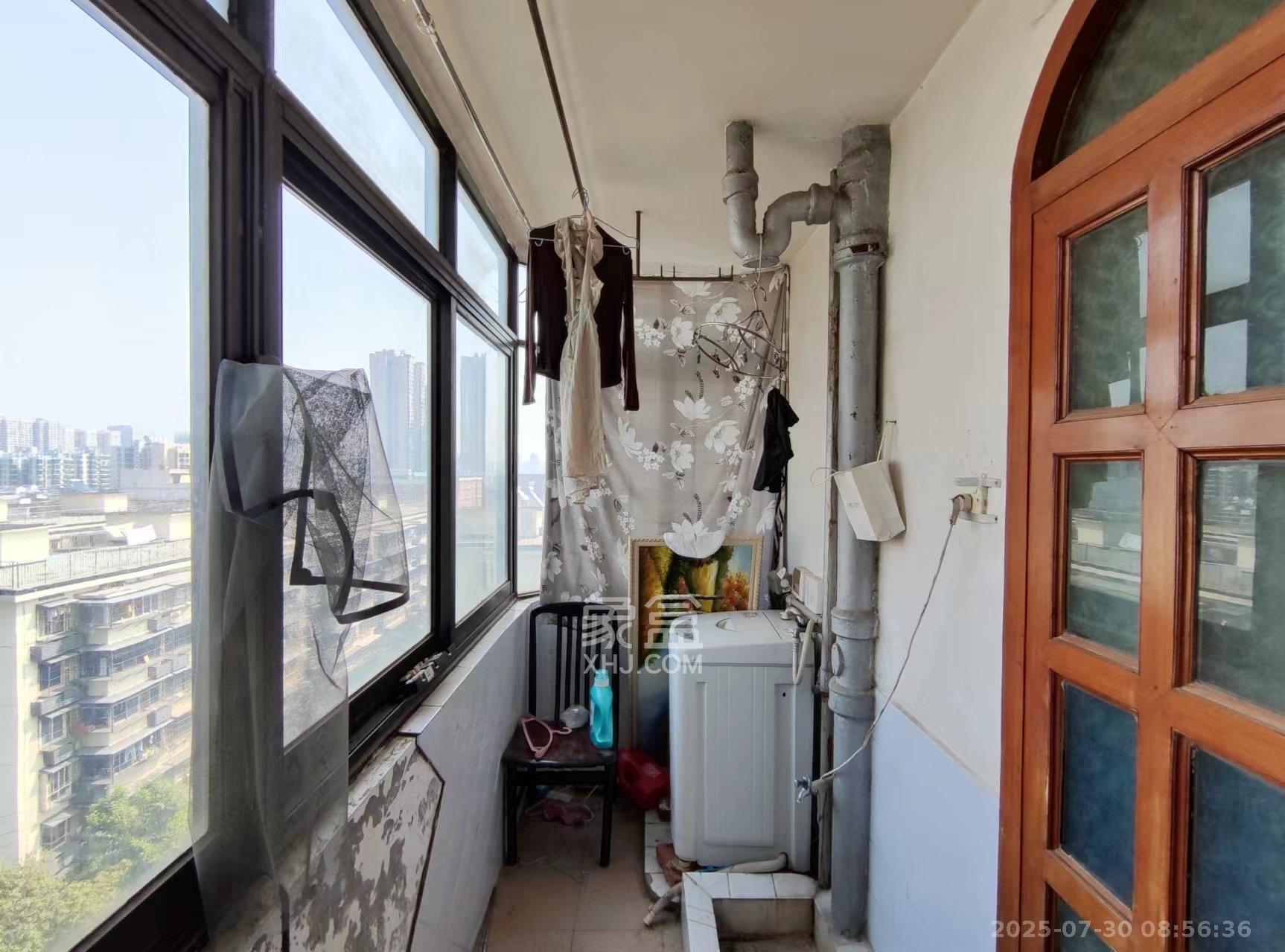 国立投资公司宿舍 2室1厅1卫 1600.0元/月 国立投资公司宿舍 2室1厅1卫 1600.0元/月室内图