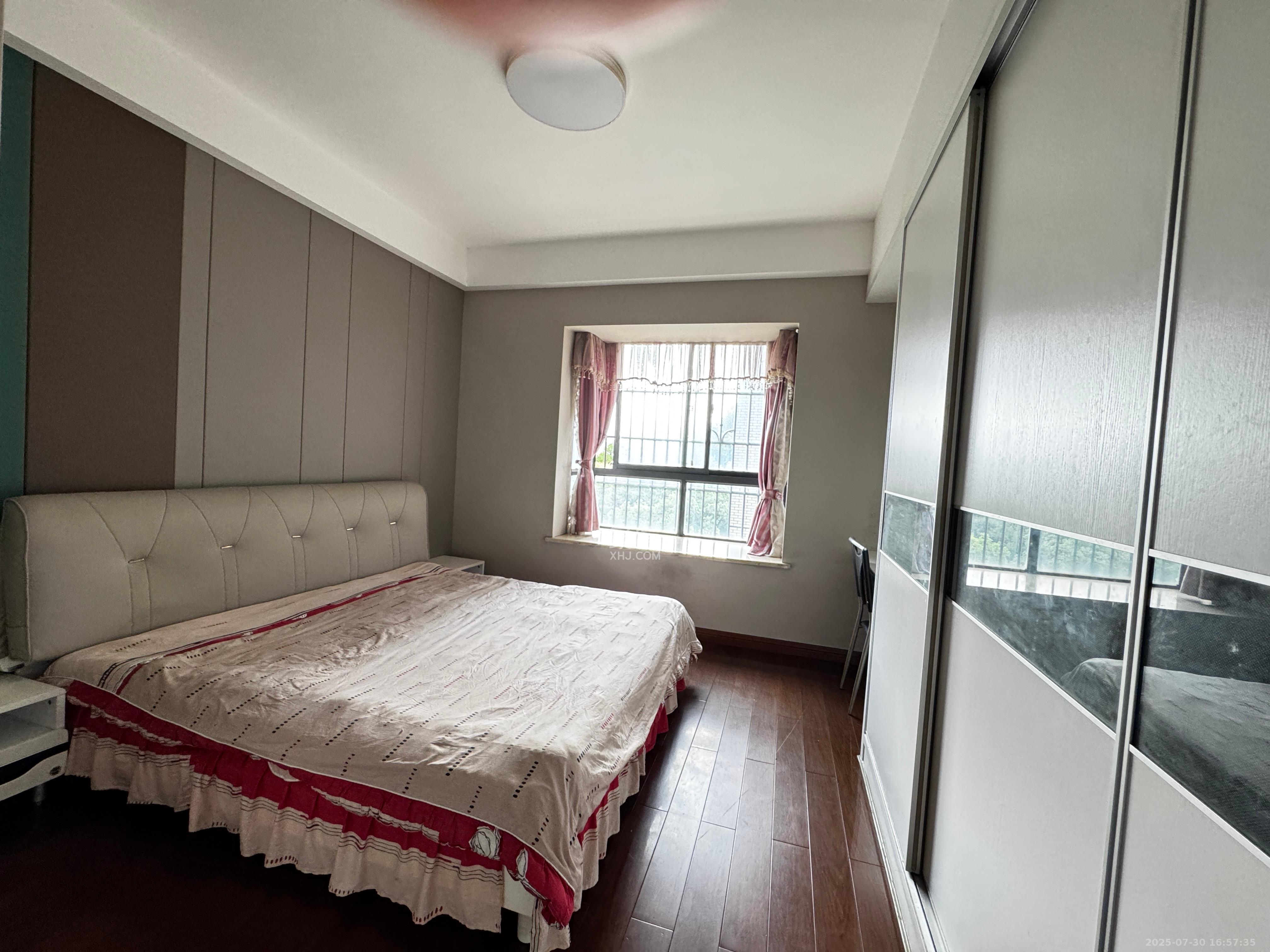 世纪桃花苑  4室2厅2卫    3000.0元/月室内图