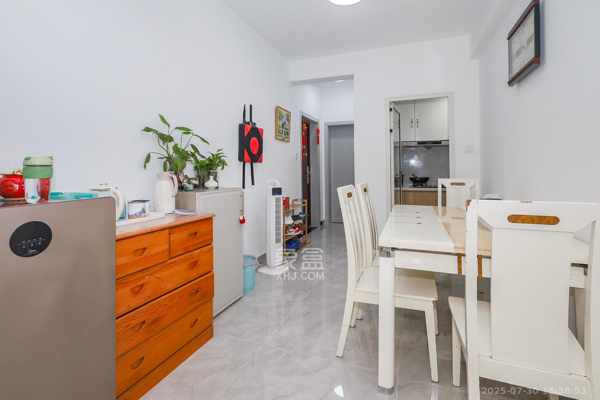 旭辉藏郡(藏郡、旭湘华府)  3室2厅1卫    240.0万 旭辉藏郡(藏郡、旭湘华府)  3室2厅1卫    240.0万其他