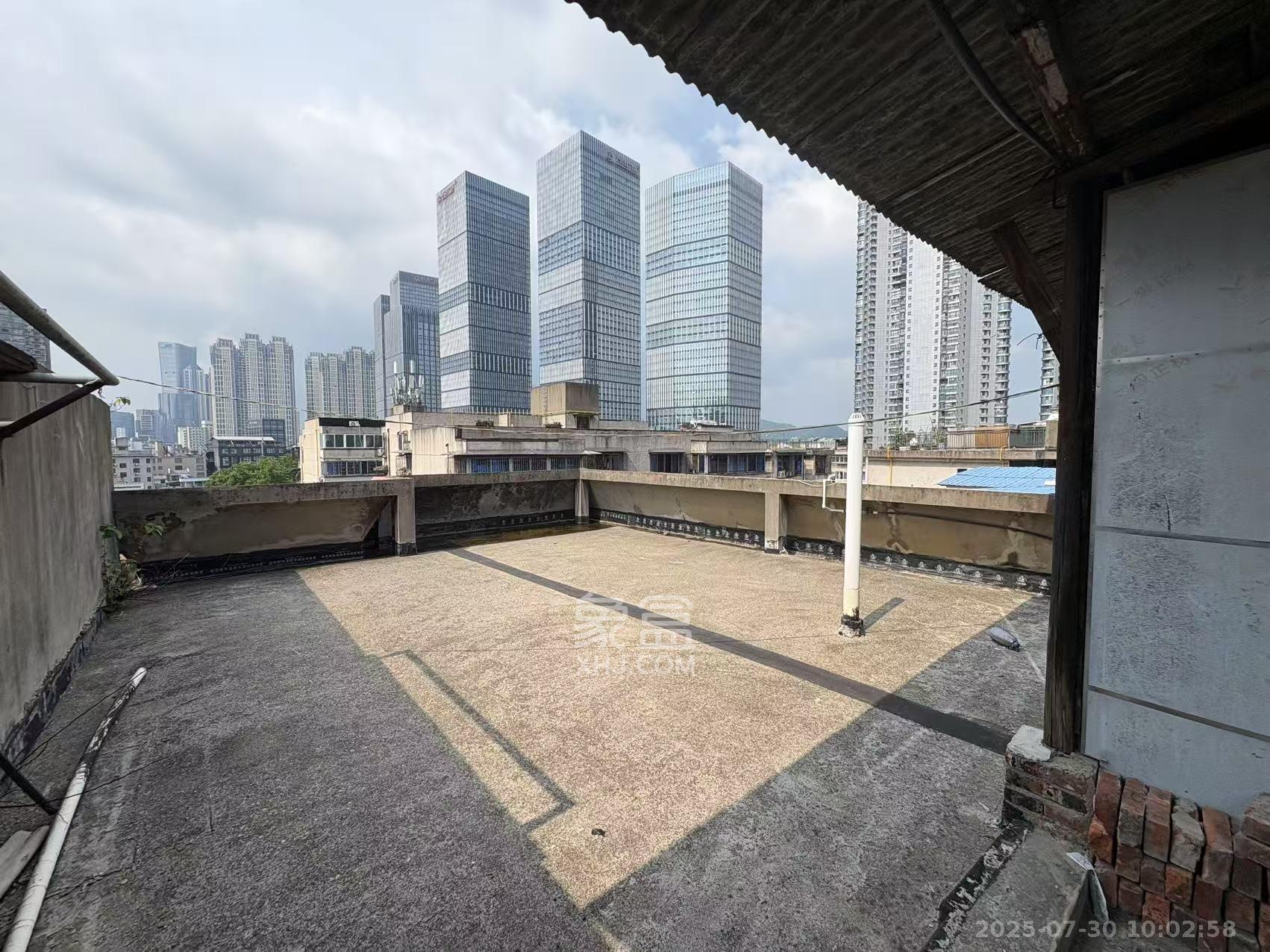 高升楼 4室2厅2卫 2200.0元/月 高升楼 4室2厅2卫 2200.0元/月室内图