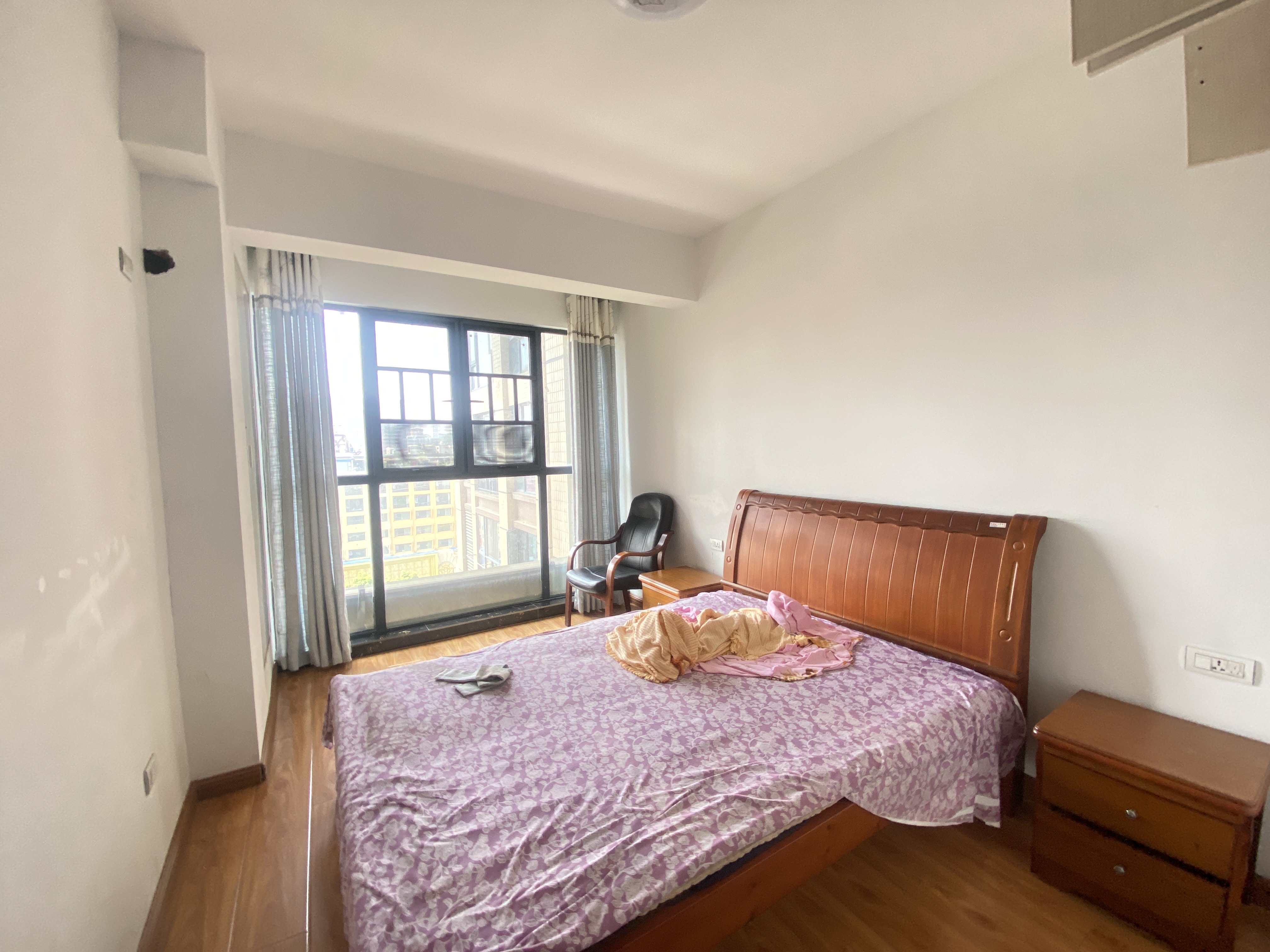 檀香山  3室2厅2卫    2200.0元/月室内图