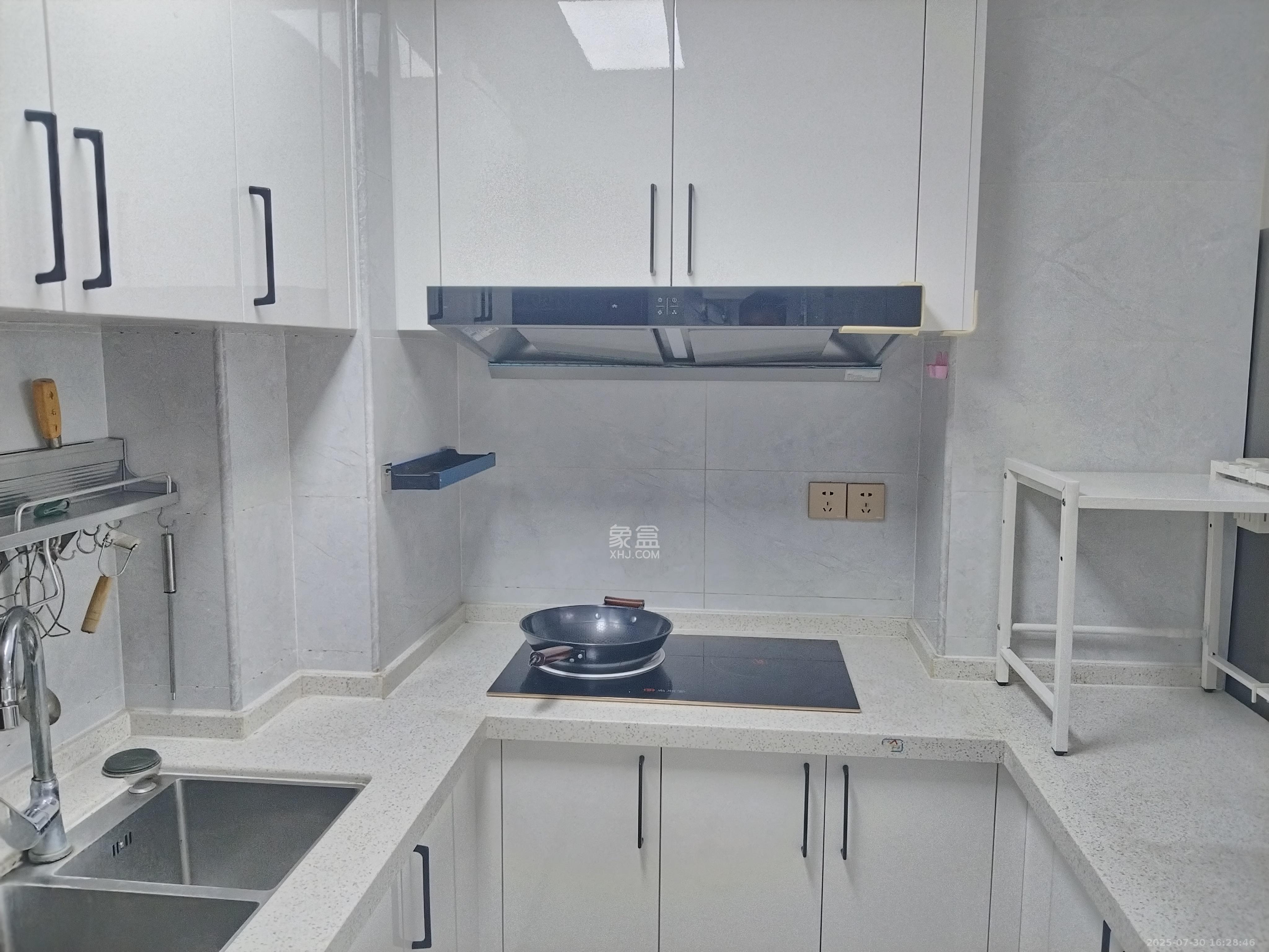 鑫远御文台一期 2室1厅1卫 1800.0元/月 鑫远御文台一期 2室1厅1卫 1800.0元/月室内图