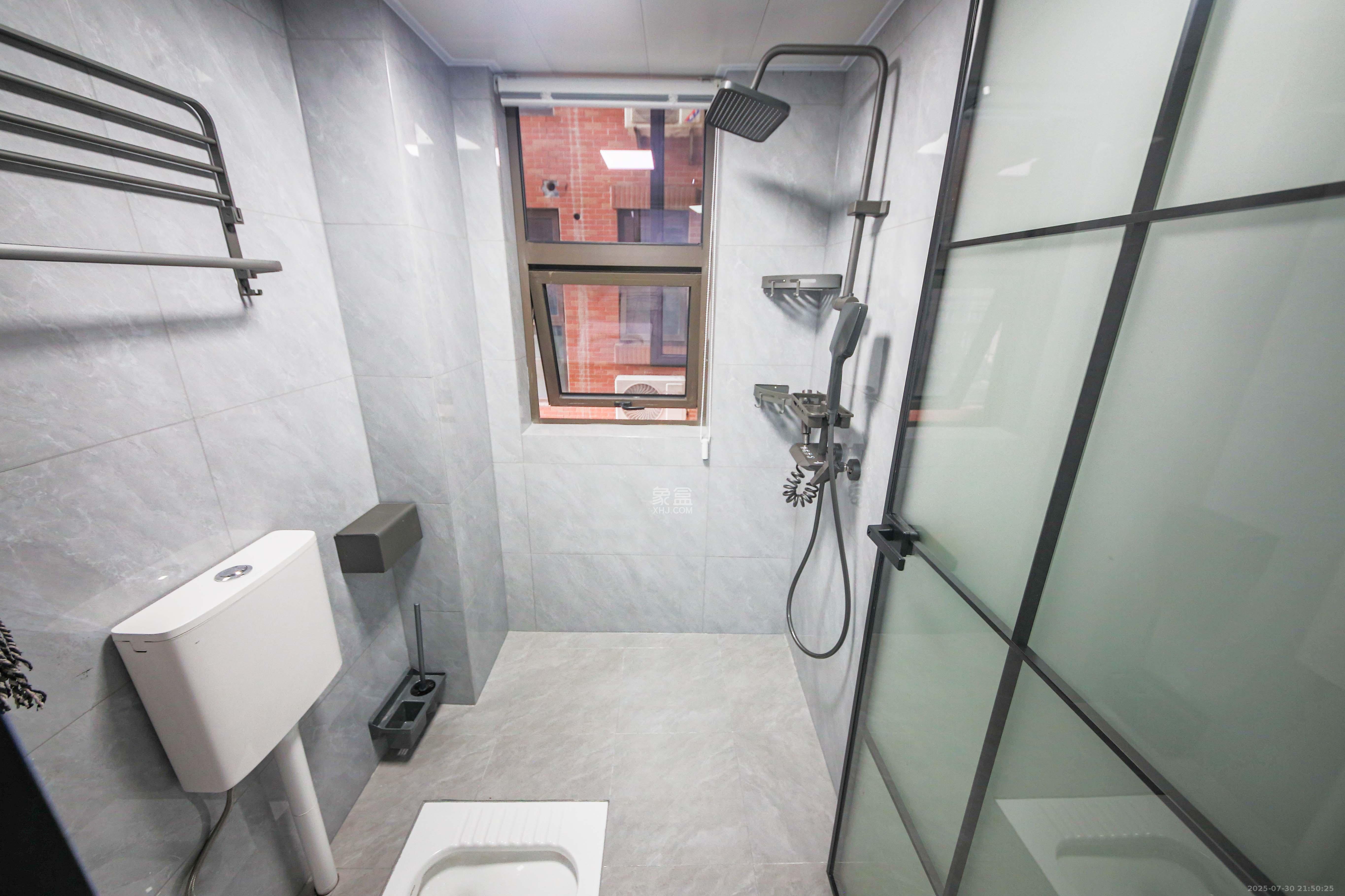 润屋美院  3室2厅1卫    96.8万卫生间