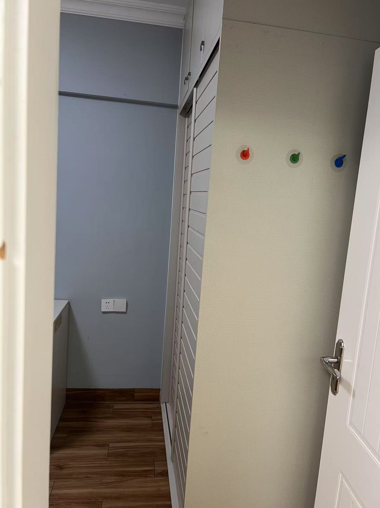 昌茂花园 2室2厅1卫 2500.0元/月 昌茂花园 2室2厅1卫 2500.0元/月室内图