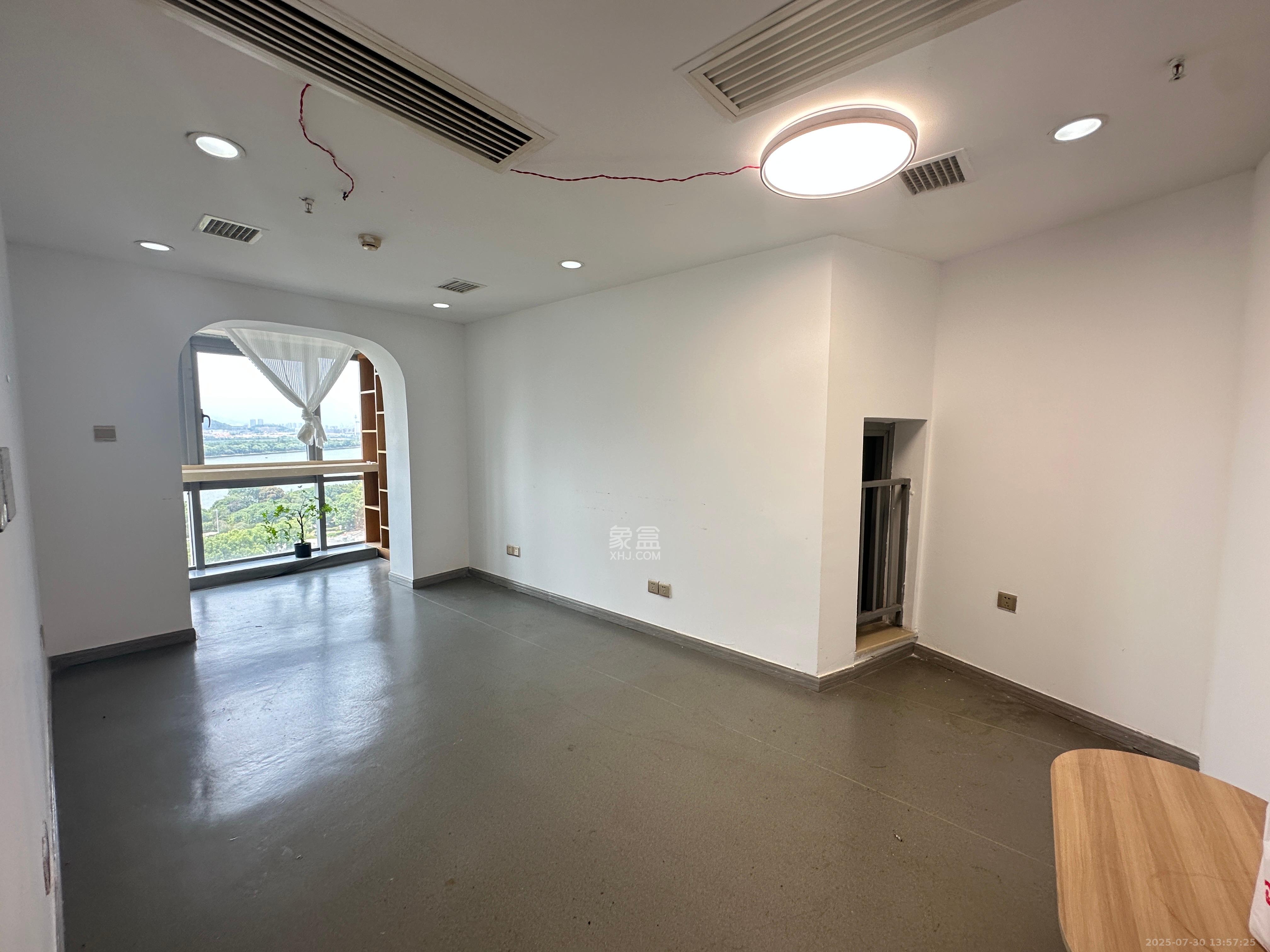 保利国际广场  1室1厅1卫    4000.0元/月室内图