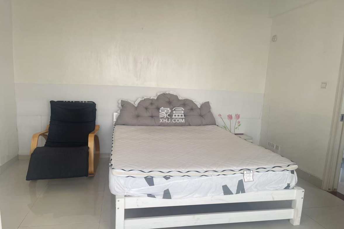 瑞特广场 2室2厅1卫 2500.0元/月 瑞特广场 2室2厅1卫 2500.0元/月室内图