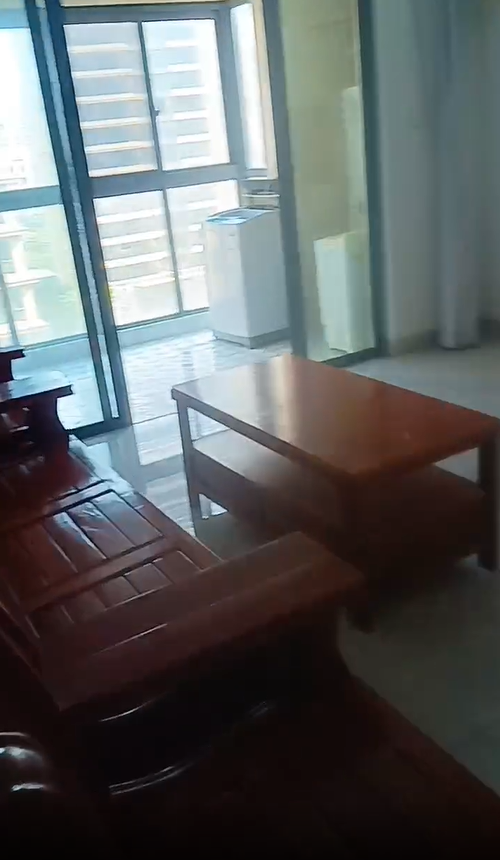 颐养公社阳光城 3室2厅1卫 180.0万 颐养公社阳光城 3室2厅1卫 180.0万室内图