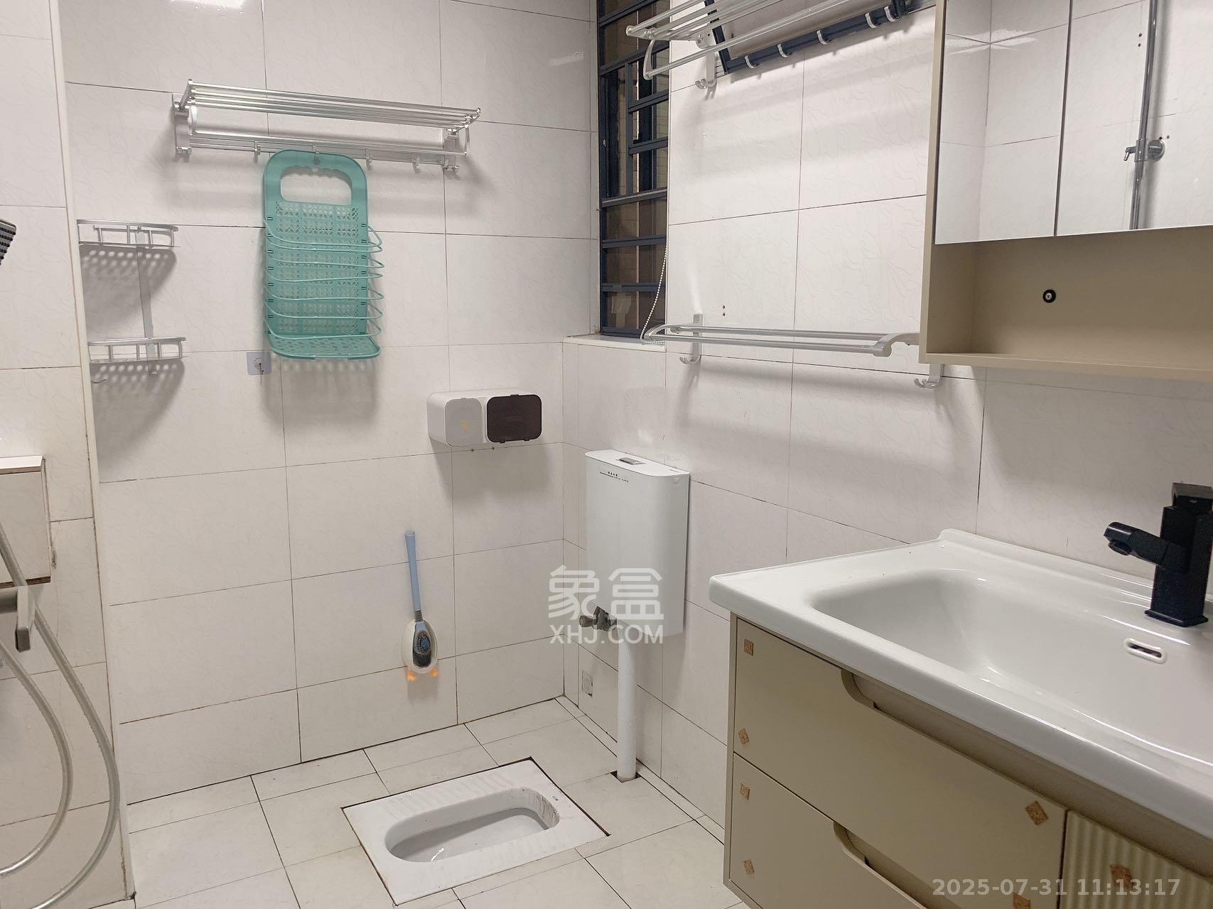 保利麓谷林语A区 3室2厅1卫 2800.0元/月 保利麓谷林语A区 3室2厅1卫 2800.0元/月室内图