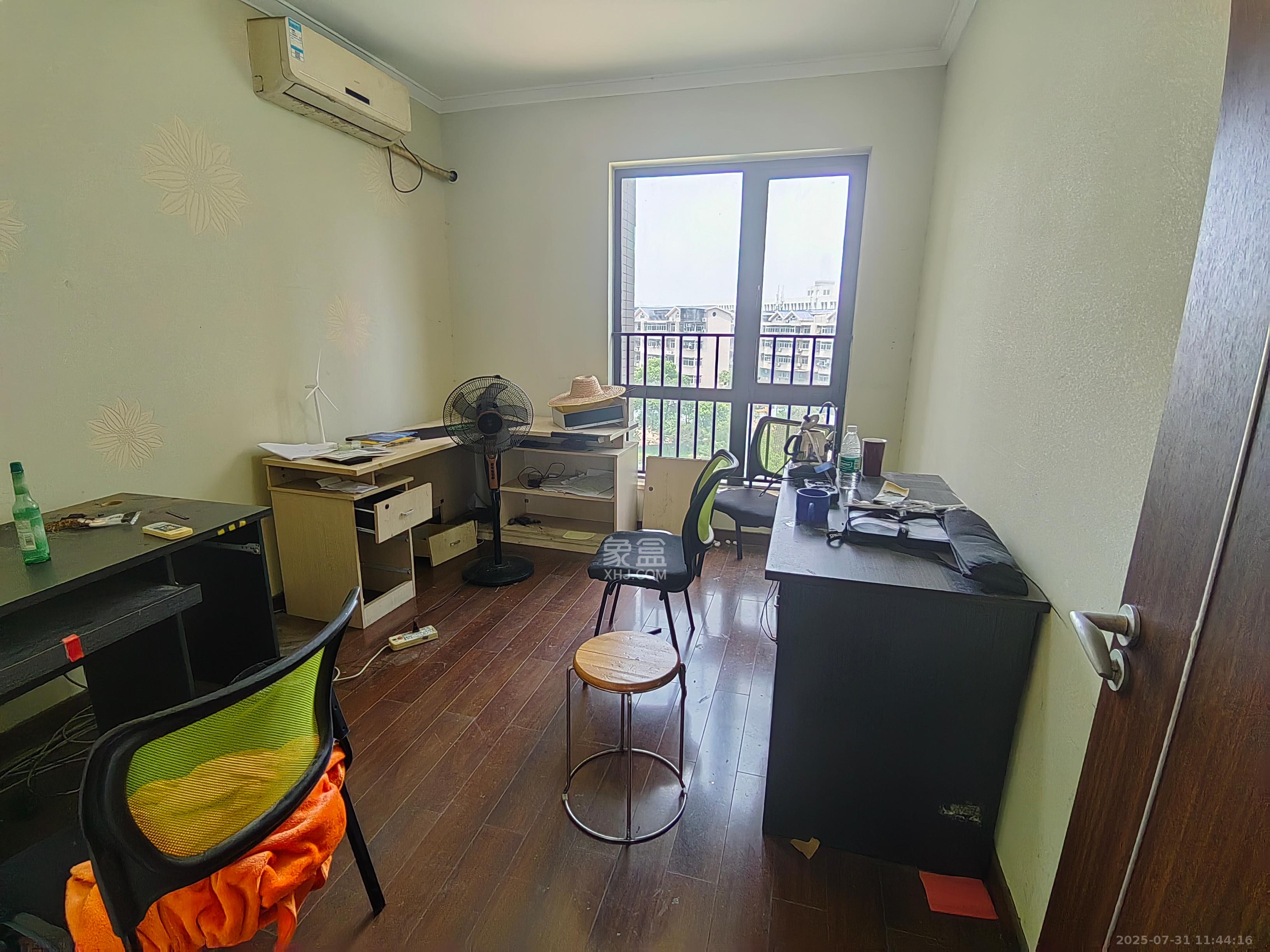 万科金域缇香 4室2厅2卫 3600.0元/月 万科金域缇香 4室2厅2卫 3600.0元/月室内图