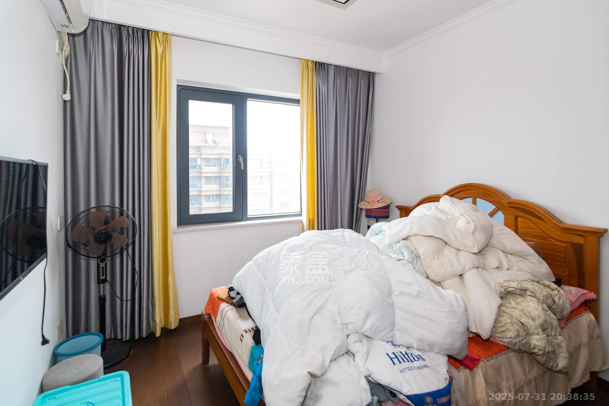 润和美郡(润和紫郡五期)  4室2厅2卫    128.0万 润和美郡(润和紫郡五期)  4室2厅2卫    128.0万卧室