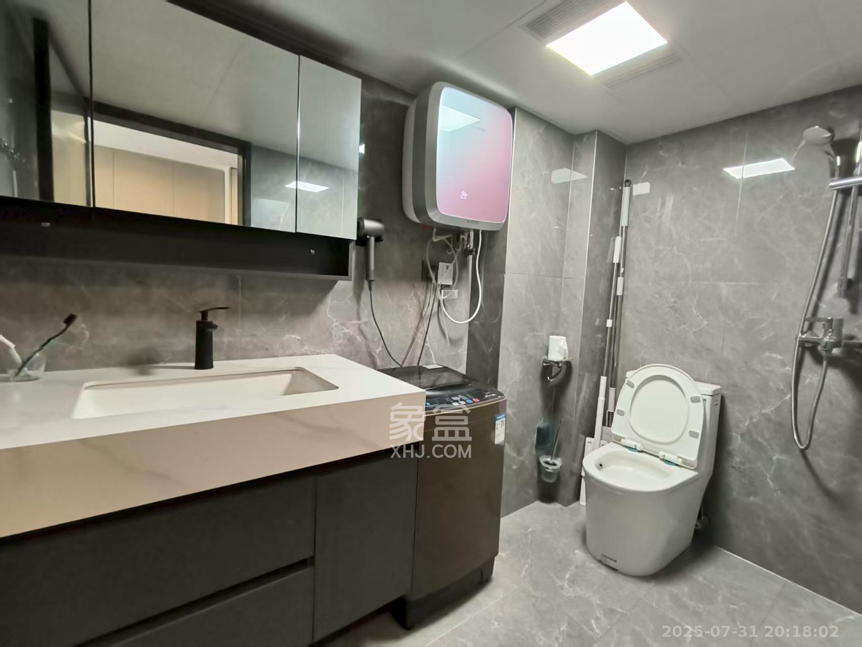 佳兆业云顶都汇 2室1厅1卫 2200.0元/月 佳兆业云顶都汇 2室1厅1卫 2200.0元/月室内图