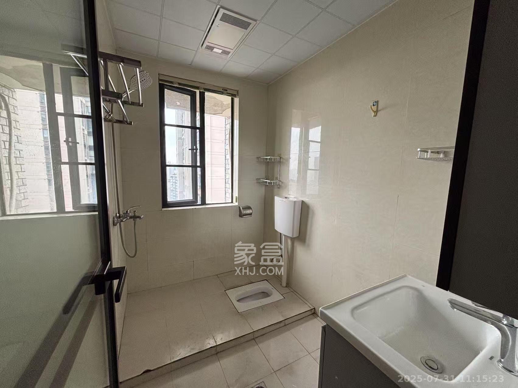 锦绣世纪  4室2厅1卫    3500.0元/月 锦绣世纪  4室2厅1卫    3500.0元/月室内图