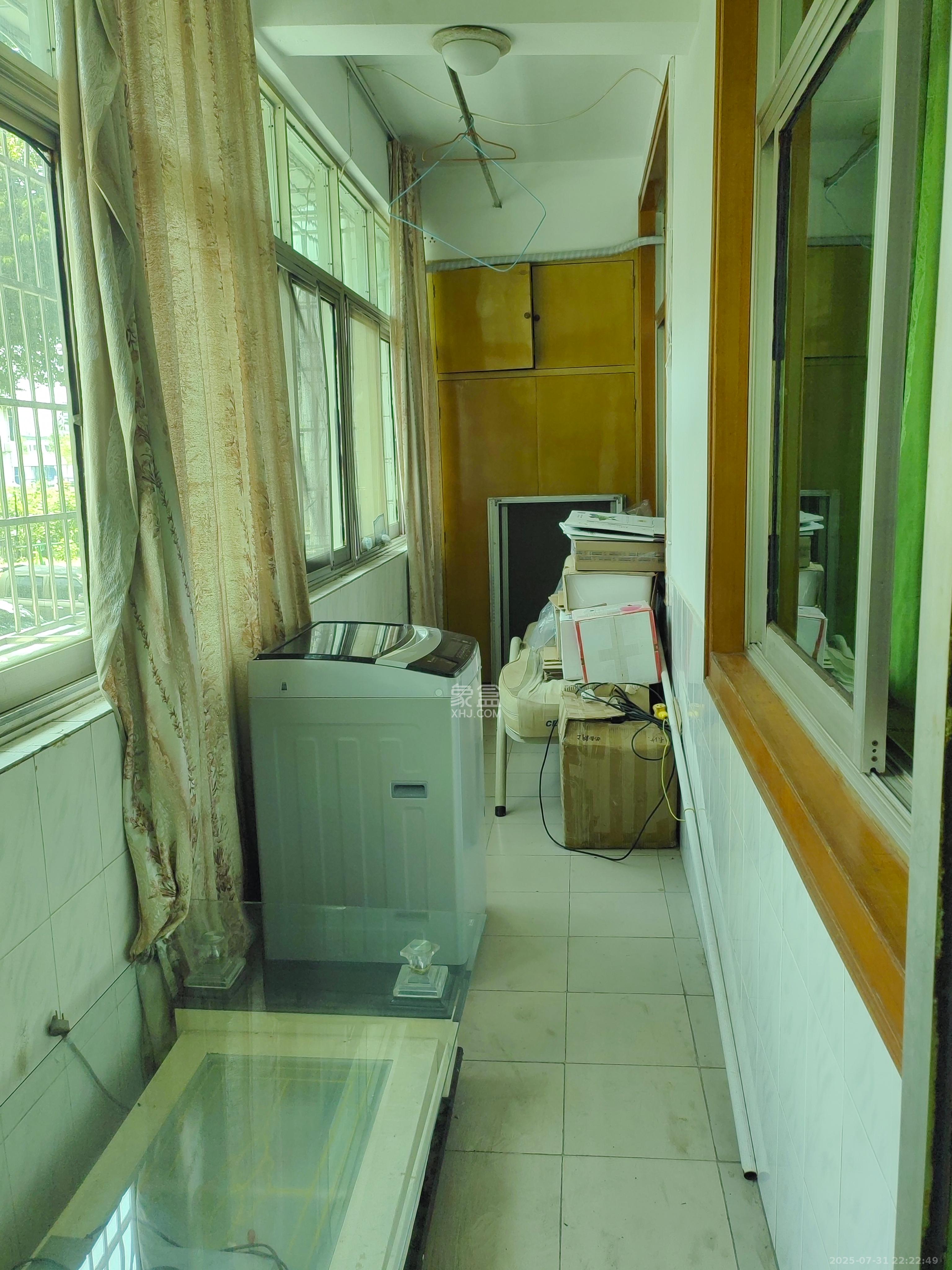 众鑫建材市场（长沙县星沙镇皮具市场）  1室1厅1卫   1500.00元/月室内图