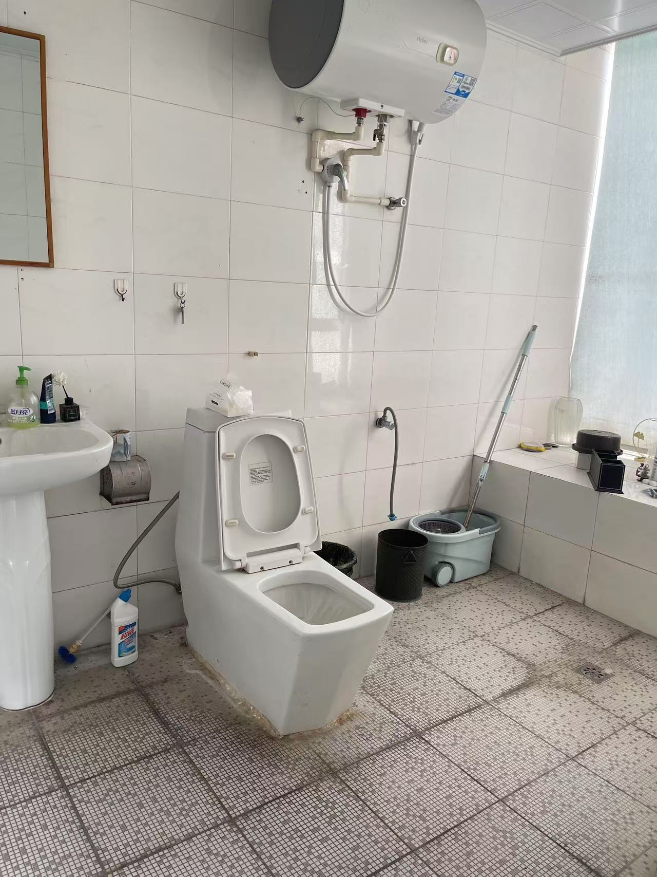 半山花园 4室2厅2卫 17000.0元/月 半山花园 4室2厅2卫 17000.0元/月室内图