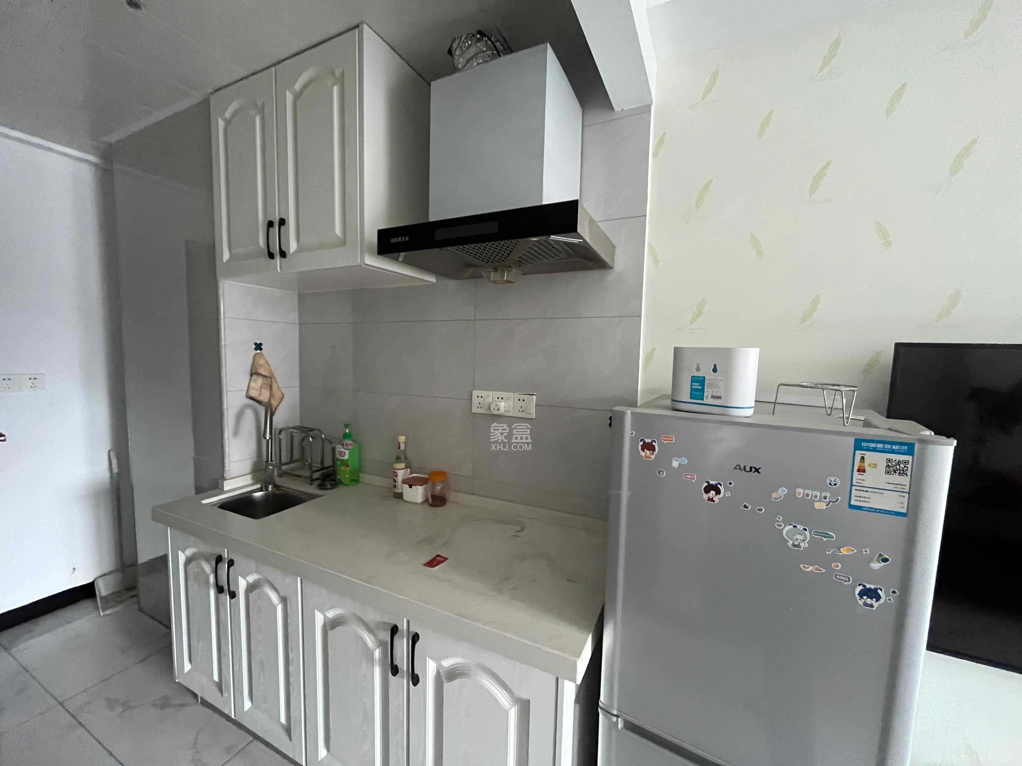 芙蓉万国城MOMA（卓越汇富苑）  1室0厅0卫    1500.0元/月室内图