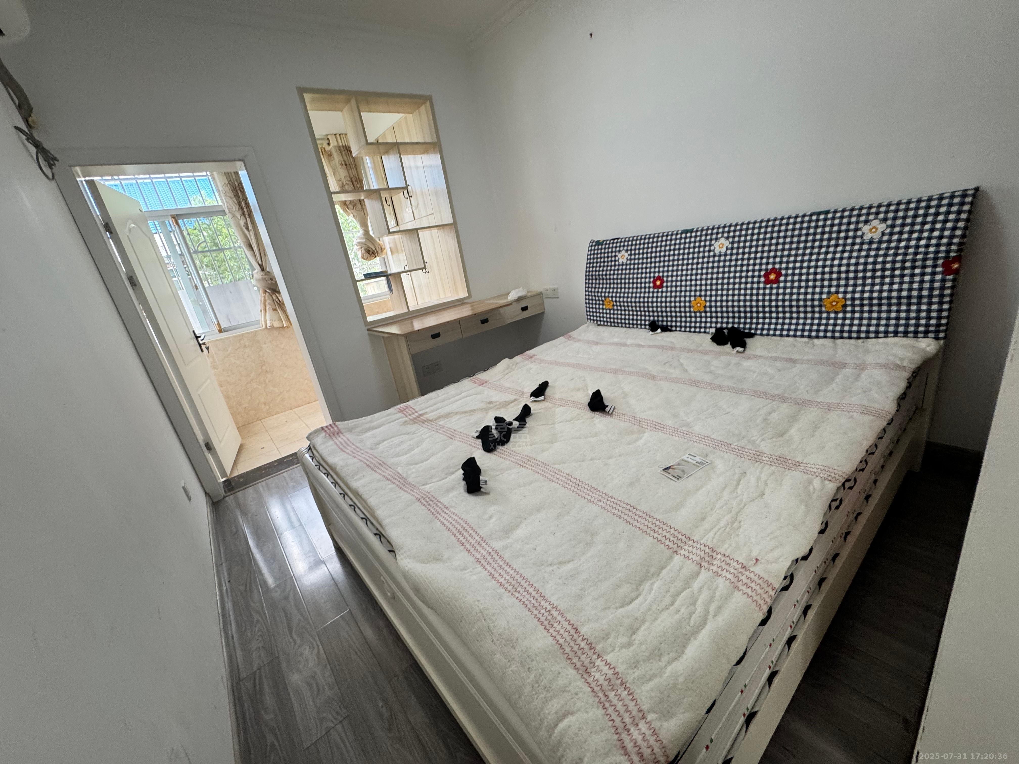 耀华新村  2室2厅1卫   1400.00元/月室内图