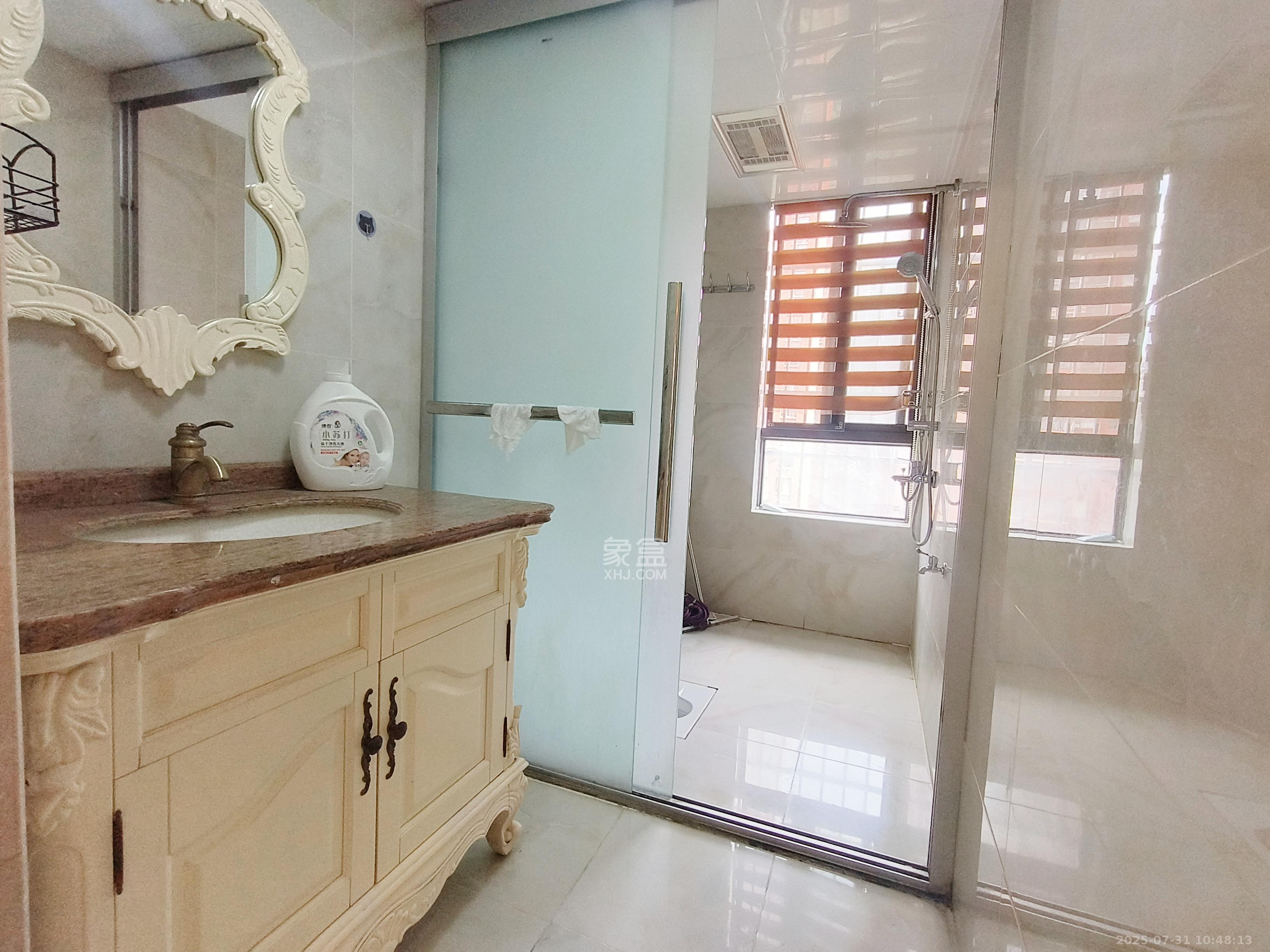 华润凤凰城二期 4室2厅2卫 4000.0元/月 华润凤凰城二期 4室2厅2卫 4000.0元/月室内图