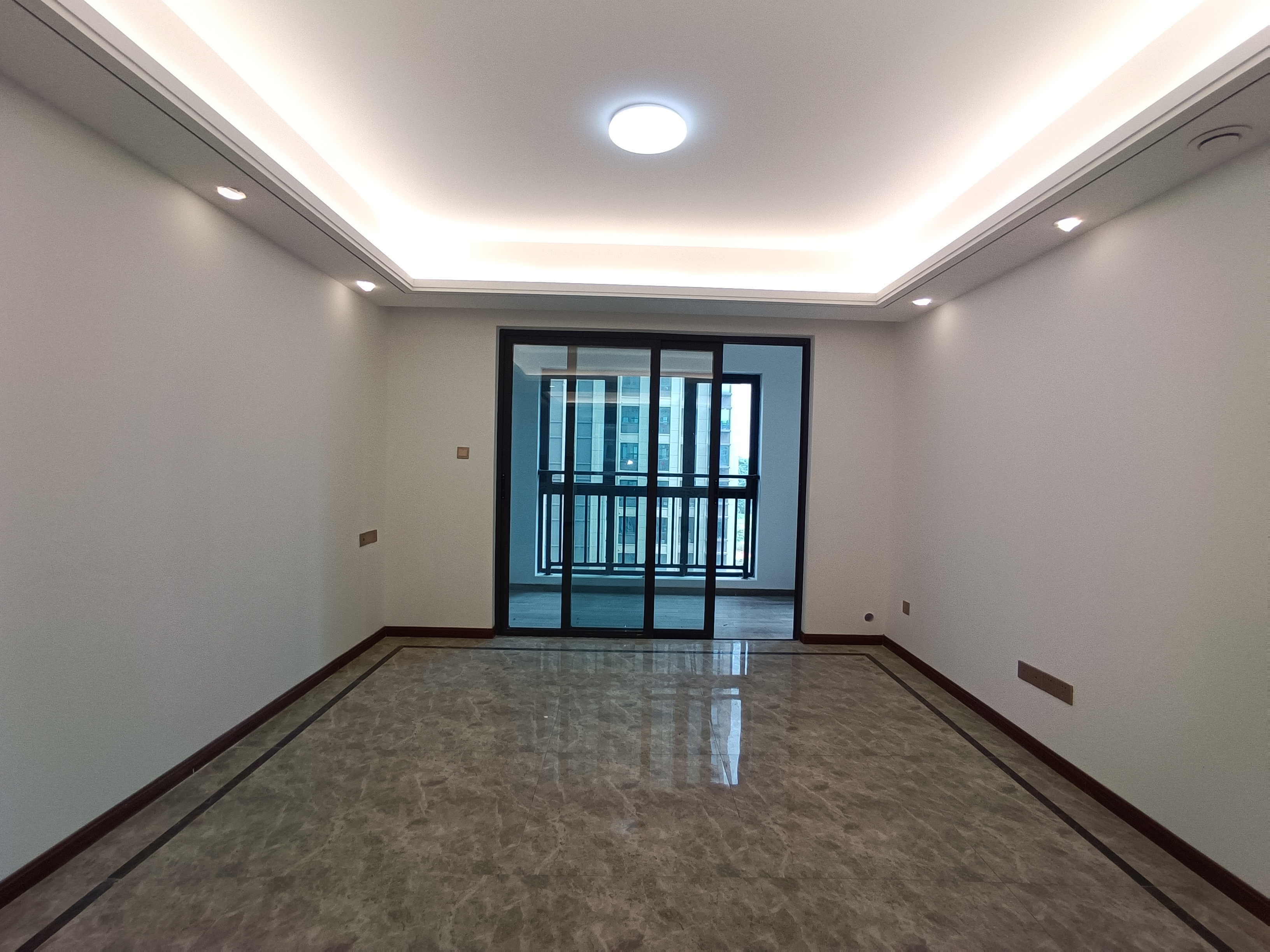 城际空间站 4室2厅2卫 65.0万 城际空间站 4室2厅2卫 65.0万室内图